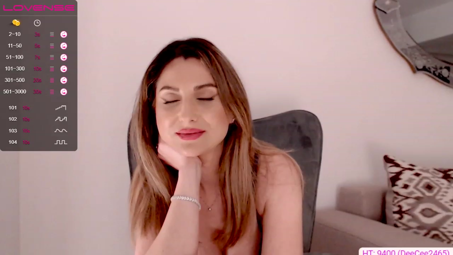 Gallery image thumbnail from AllieSweet's myfreecams stream on, 03/12/2023, 24:27 image 6 of 20