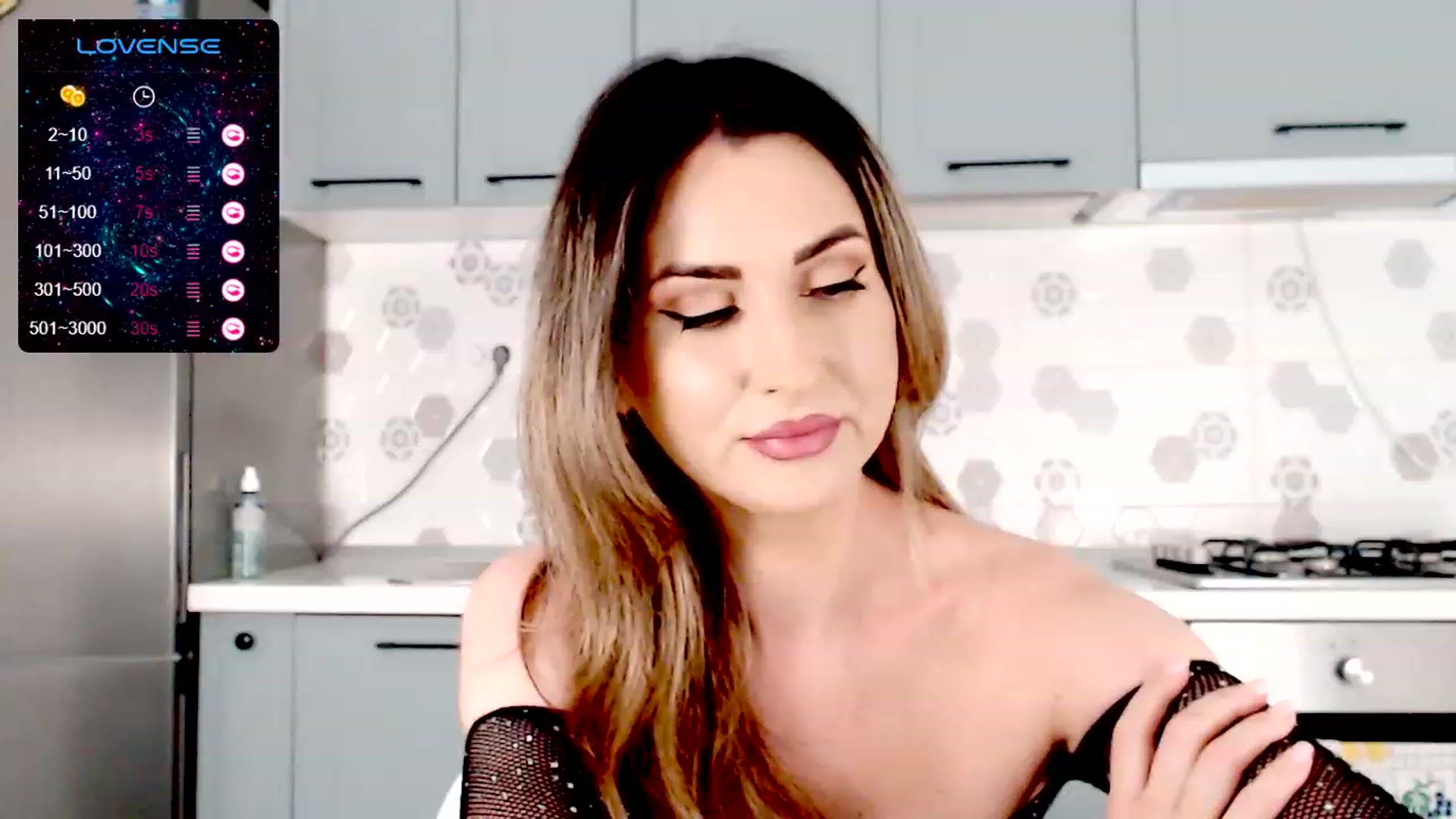 Gallery image thumbnail from AllieSweet's myfreecams stream on, 10/07/2023, 22:36 image 5 of 20