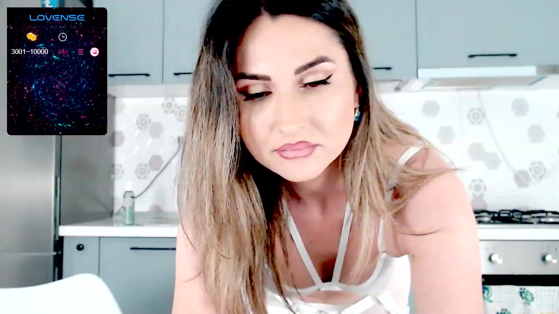 Gallery image thumbnail from AllieSweet's myfreecams stream on, 10/20/2023, 18:52 image 18 of 20