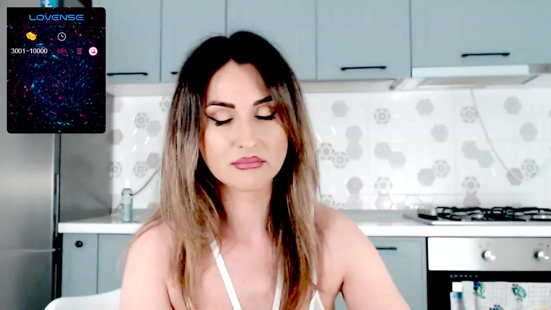 Gallery image thumbnail from AllieSweet's myfreecams stream on, 10/20/2023, 19:44 image 2 of 20