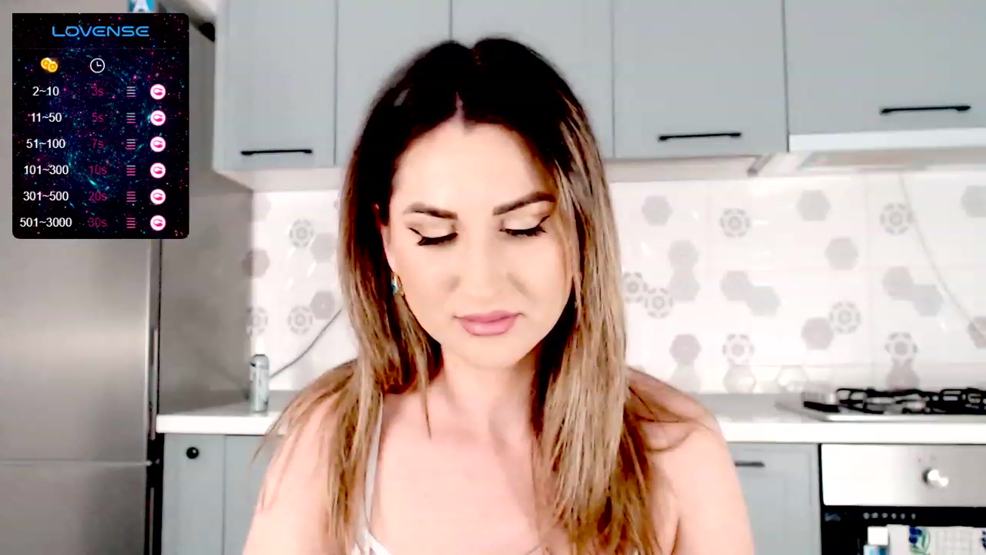 Gallery image thumbnail from AllieSweet's myfreecams stream on, 10/22/2023, 24:03 image 4 of 20