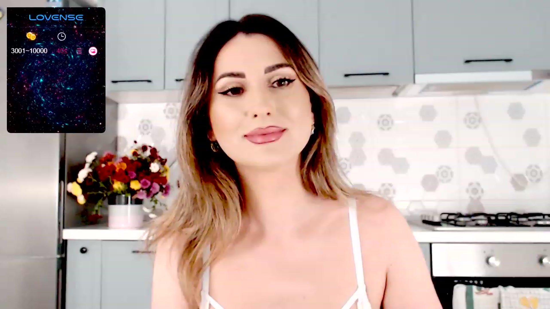Gallery image thumbnail from AllieSweet's myfreecams stream on, 10/28/2023, 21:33 image 4 of 20