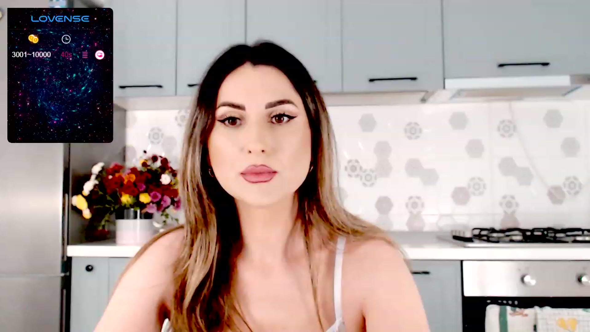 Gallery image thumbnail from AllieSweet's myfreecams stream on, 10/28/2023, 21:33 image 12 of 20
