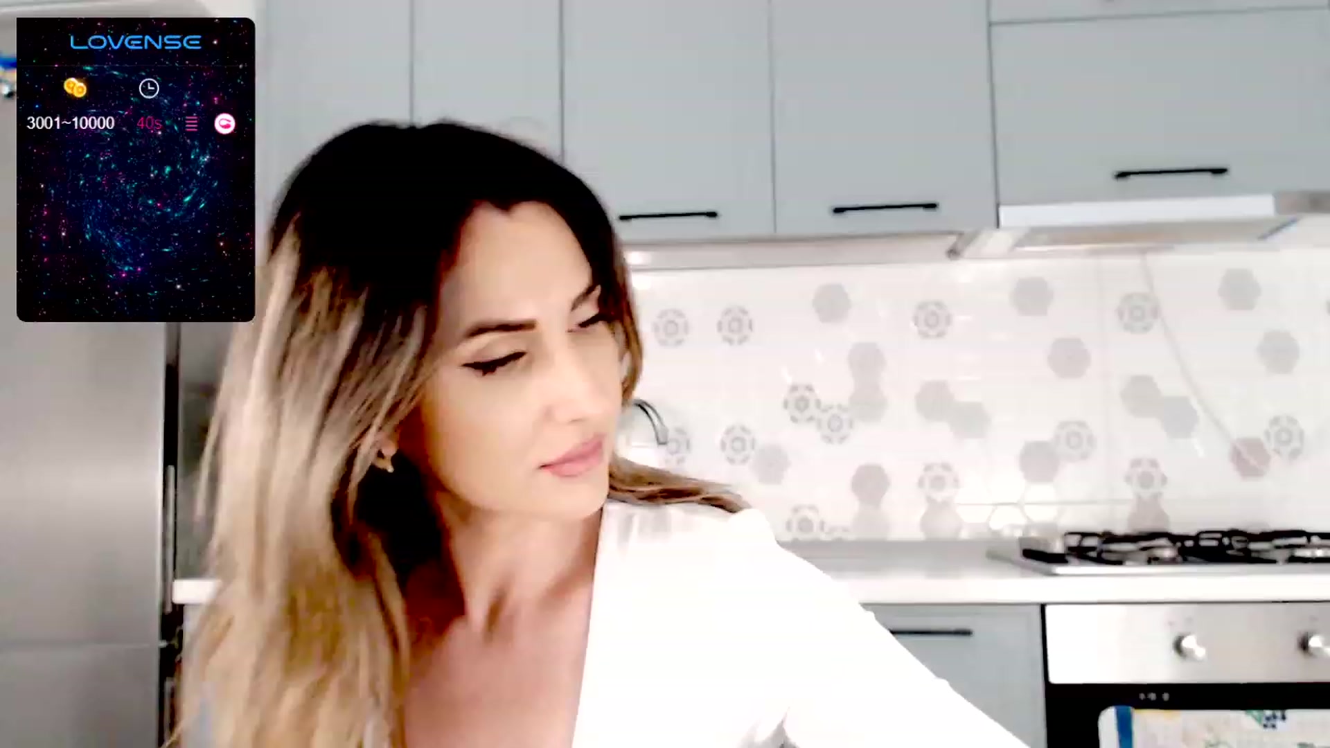 Gallery image thumbnail from AllieSweet's myfreecams stream on, 11/05/2023, 24:38 image 6 of 20