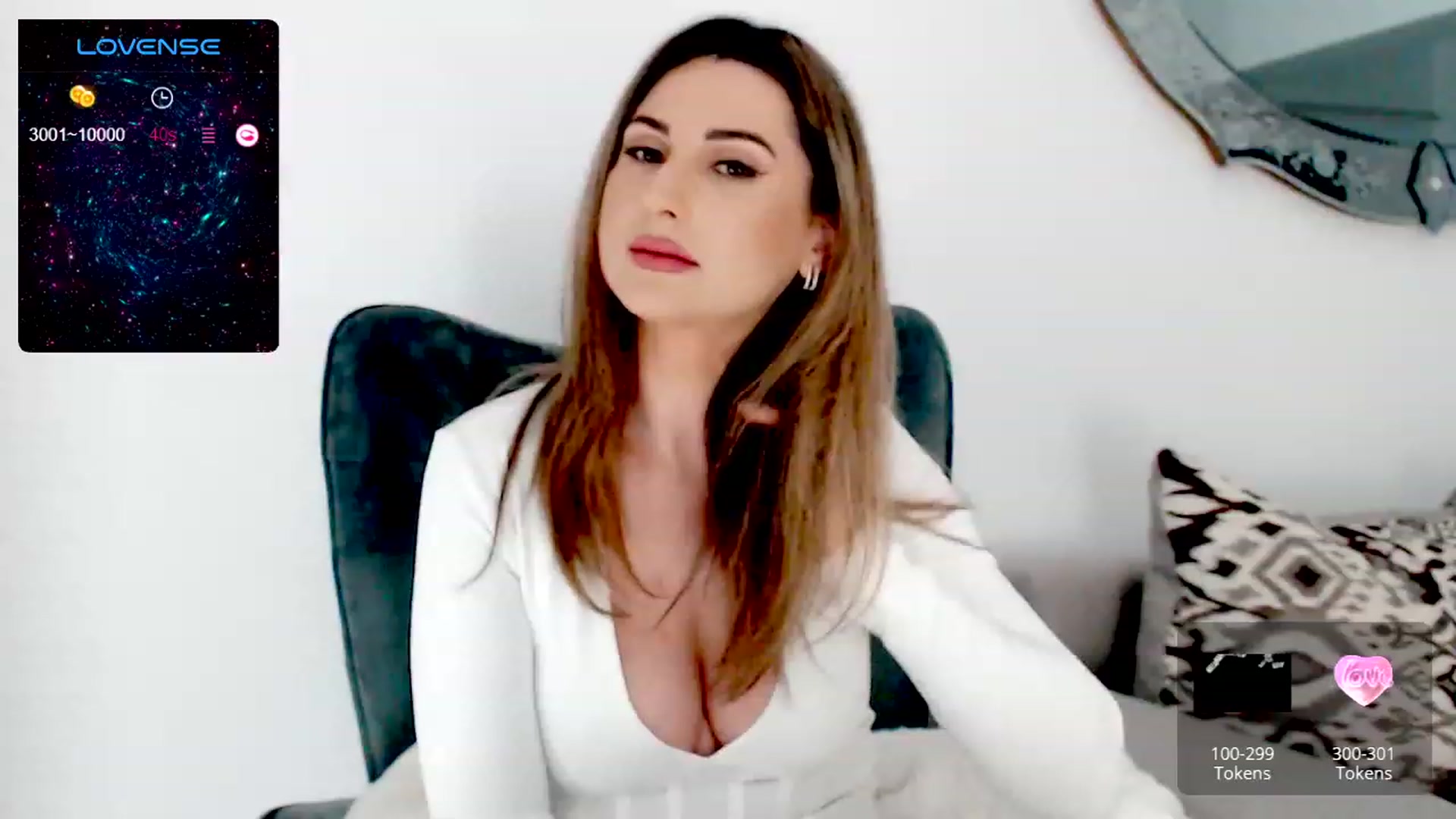 Gallery image thumbnail from AllieSweet's myfreecams stream on, 12/16/2023, 22:36 image 4 of 20