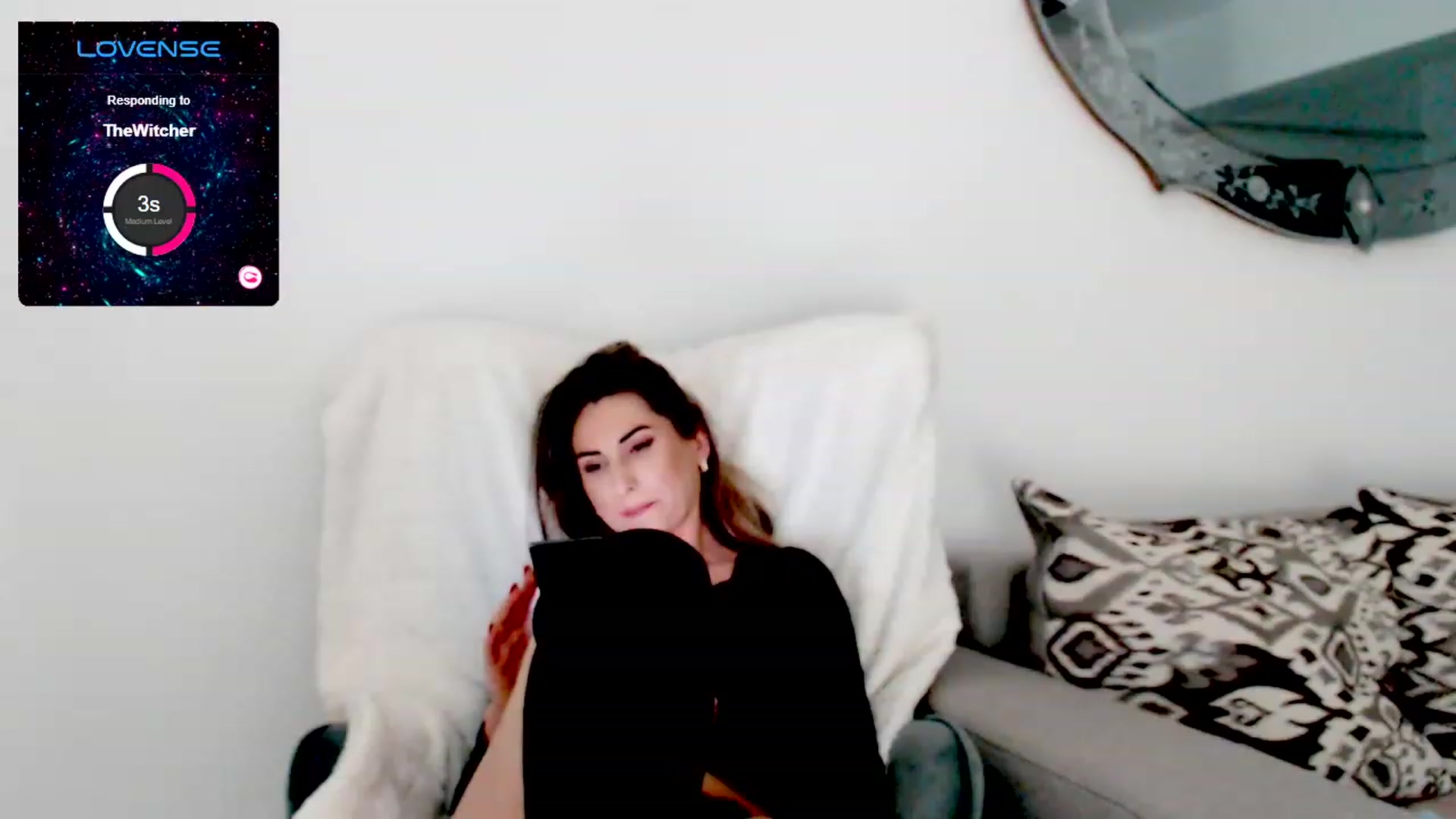 Gallery image thumbnail from AllieSweet's myfreecams stream on, 01/06/2024, 23:01 image 13 of 20