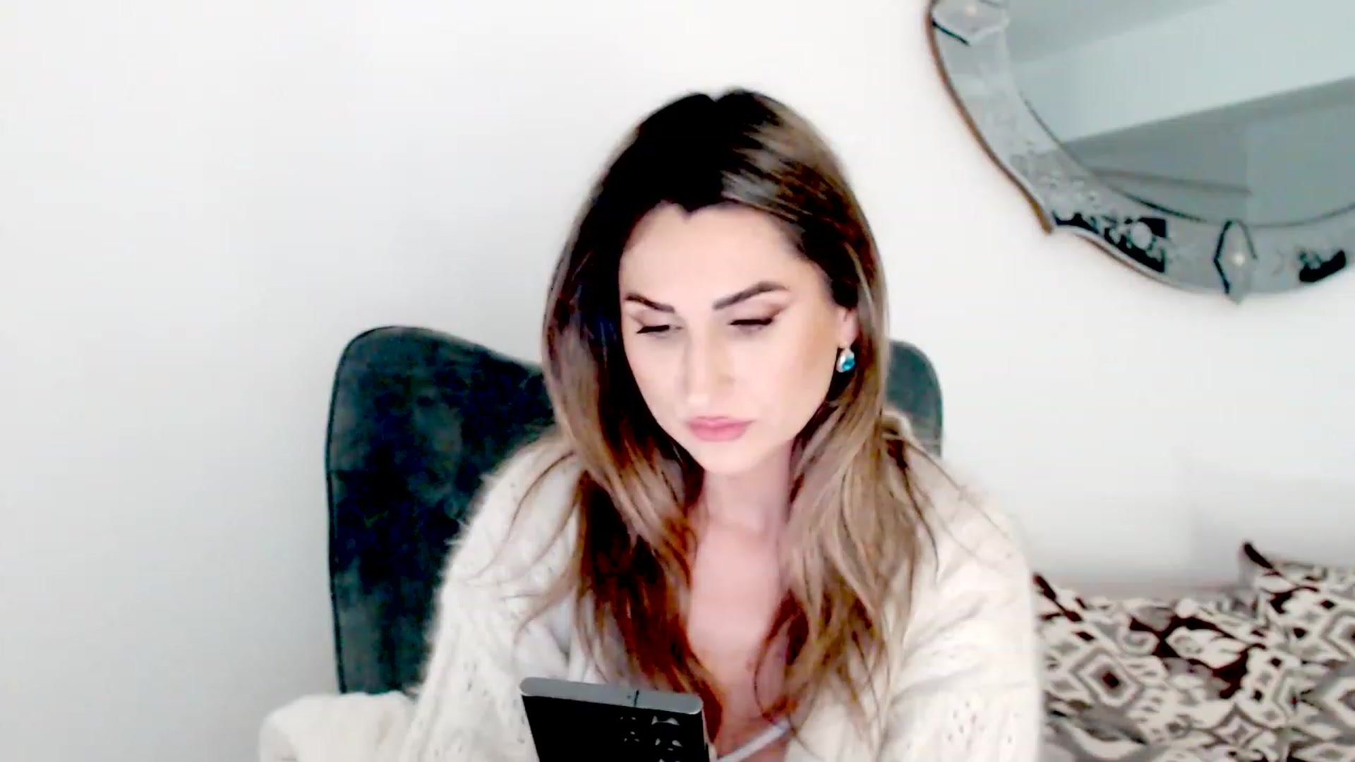 Gallery image thumbnail from AllieSweet's myfreecams stream on, 01/19/2024, 19:31 image 16 of 20