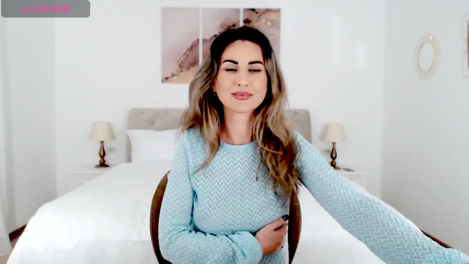 Gallery image thumbnail from AllieSweet's myfreecams stream on, 10/18/2024, 17:45 image 5 of 20