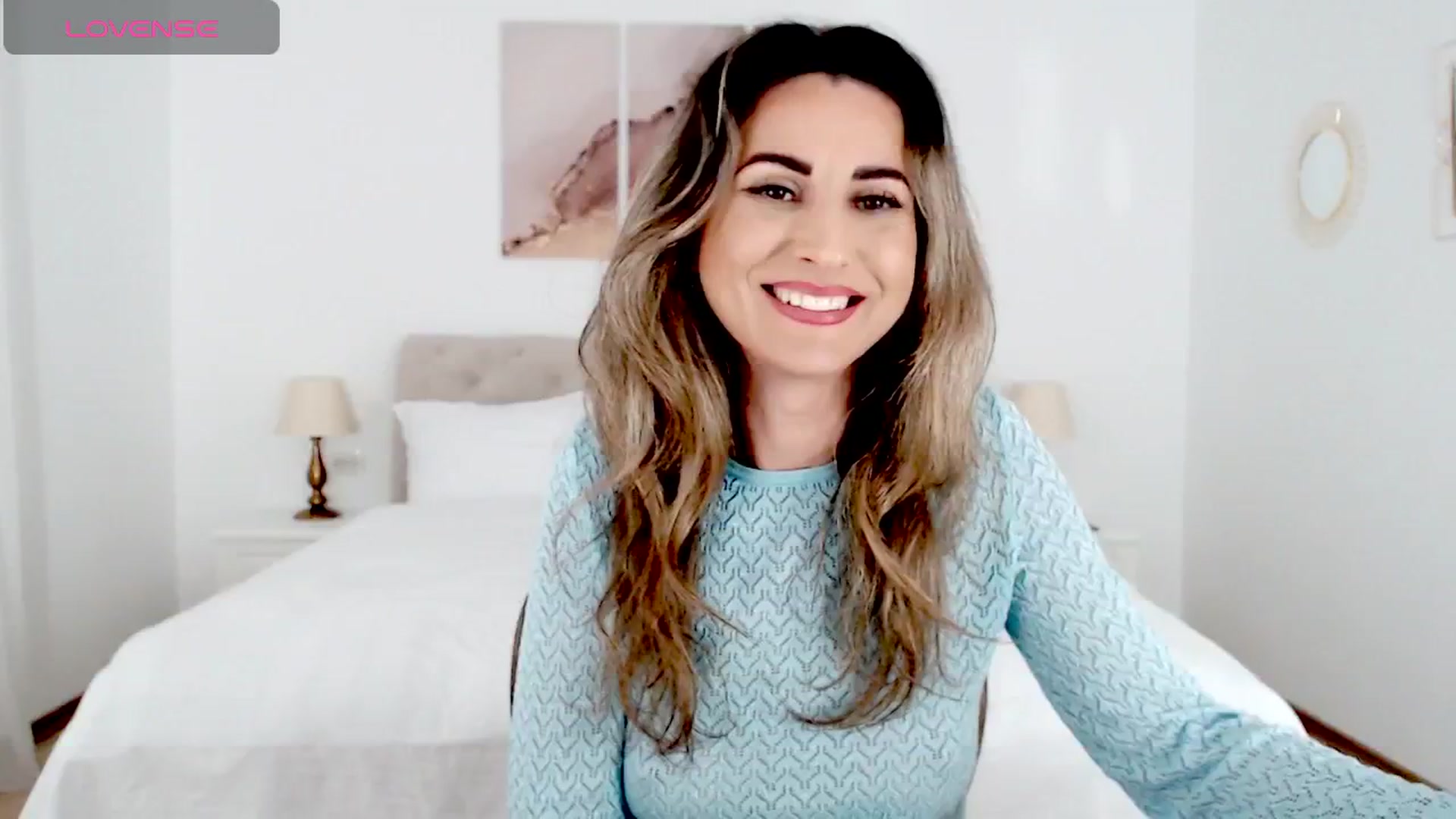 Gallery image thumbnail from AllieSweet's myfreecams stream on, 10/18/2024, 18:43 image 15 of 20