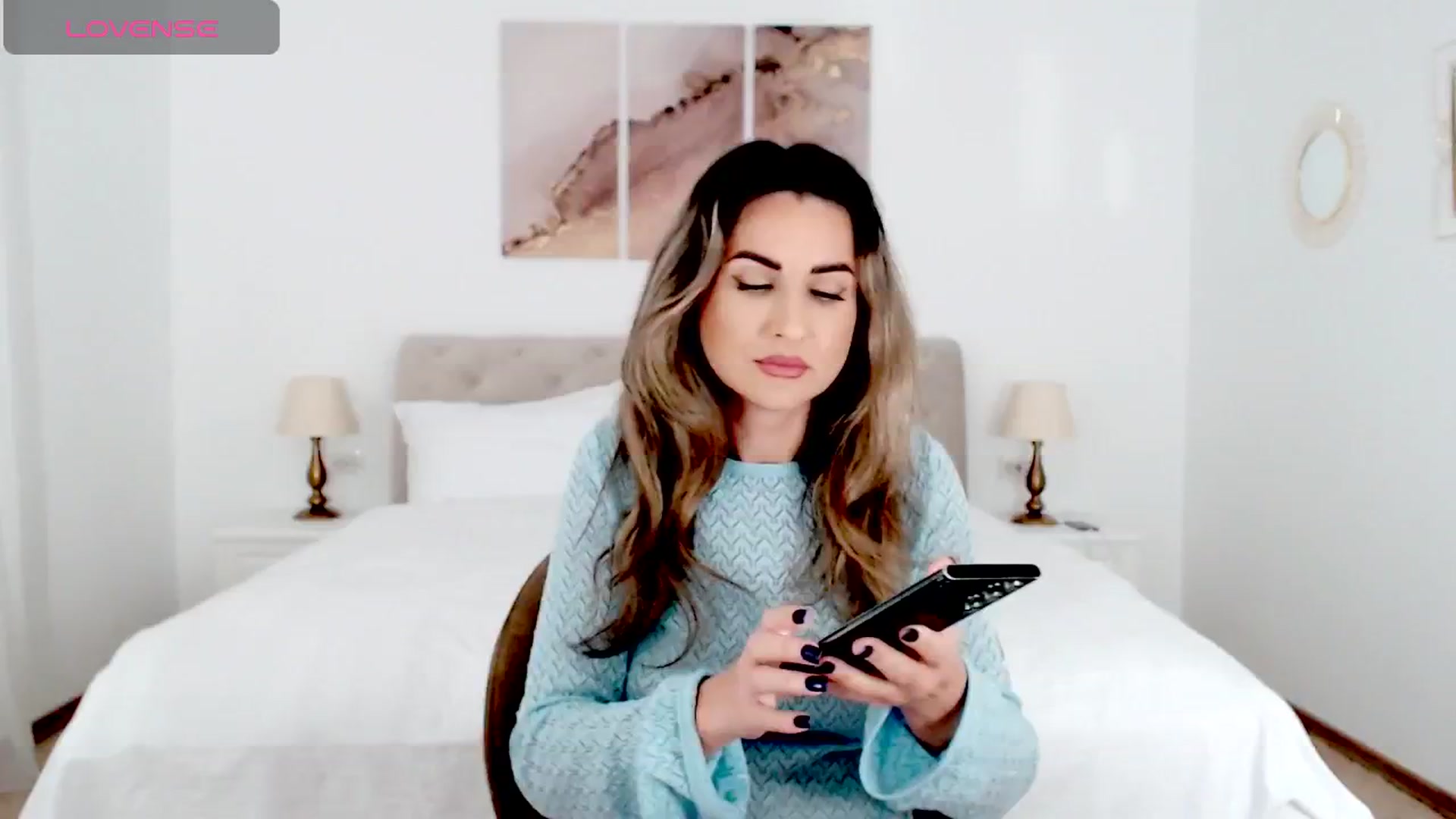 Gallery image thumbnail from AllieSweet's myfreecams stream on, 10/18/2024, 18:43 image 18 of 20