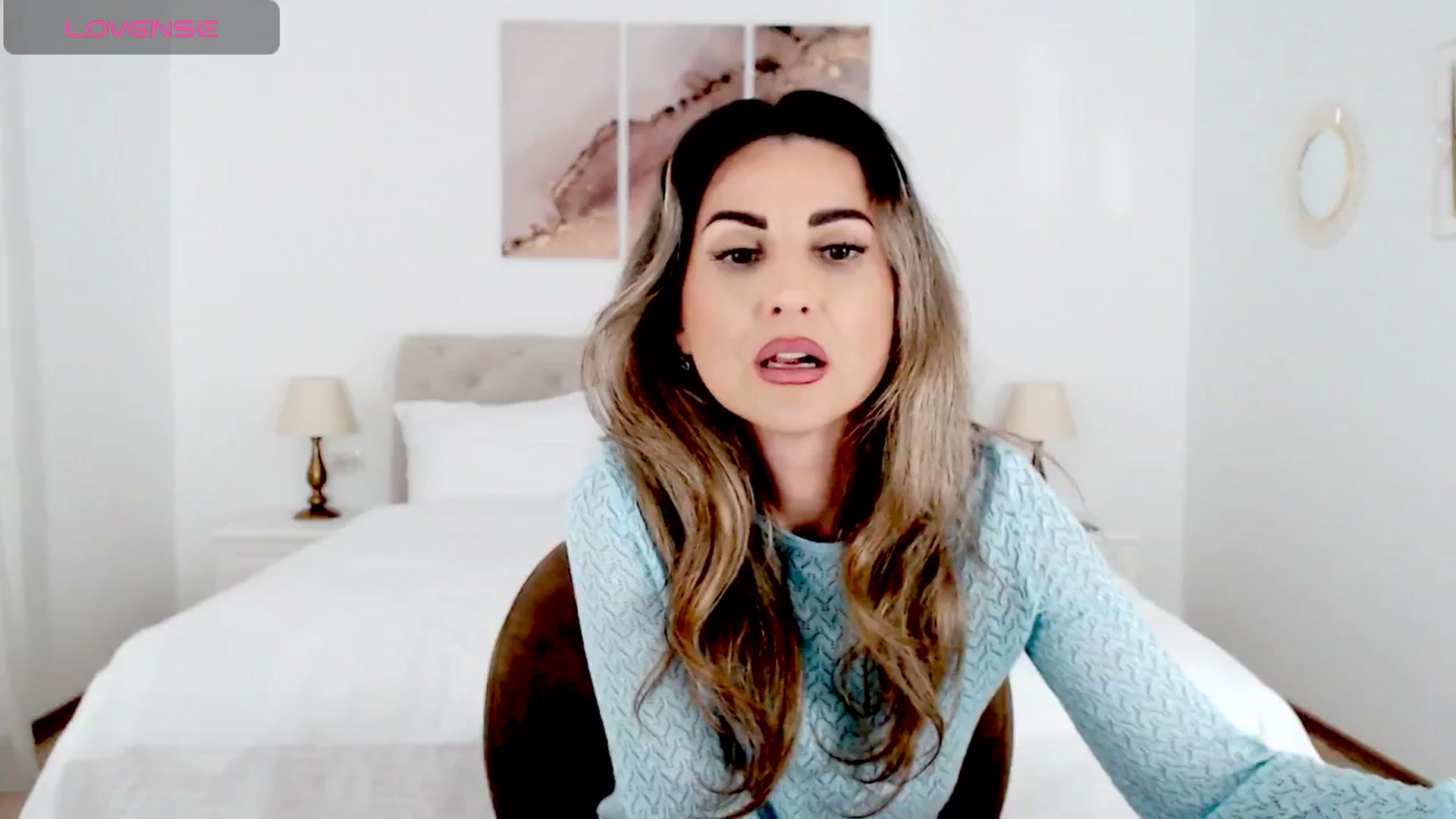 Gallery image thumbnail from AllieSweet's myfreecams stream on, 10/18/2024, 18:43 image 19 of 20