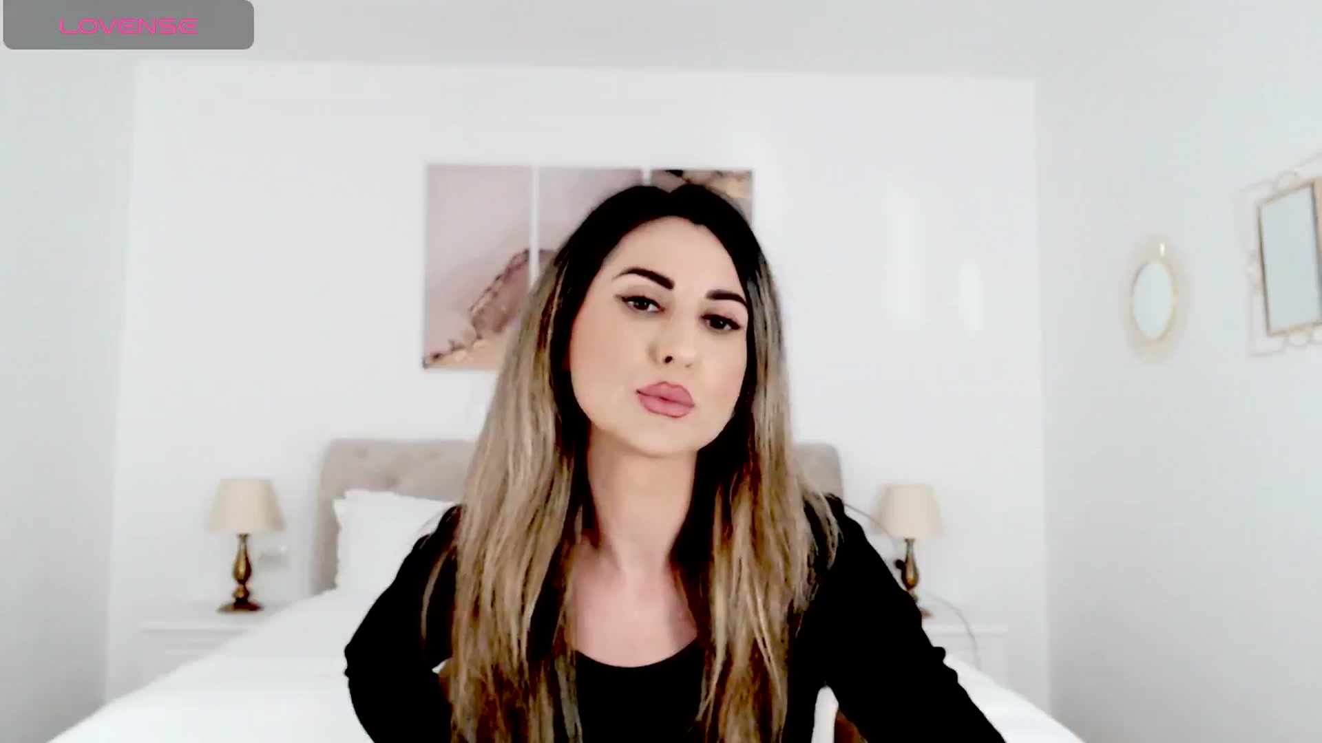 Gallery image thumbnail from AllieSweet's myfreecams stream on, 10/27/2024, 20:56 image 9 of 20