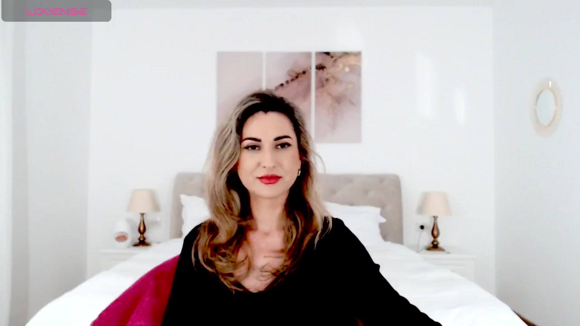 Gallery image thumbnail from AllieSweet's myfreecams stream on, 11/17/2024, 20:06 image 10 of 20
