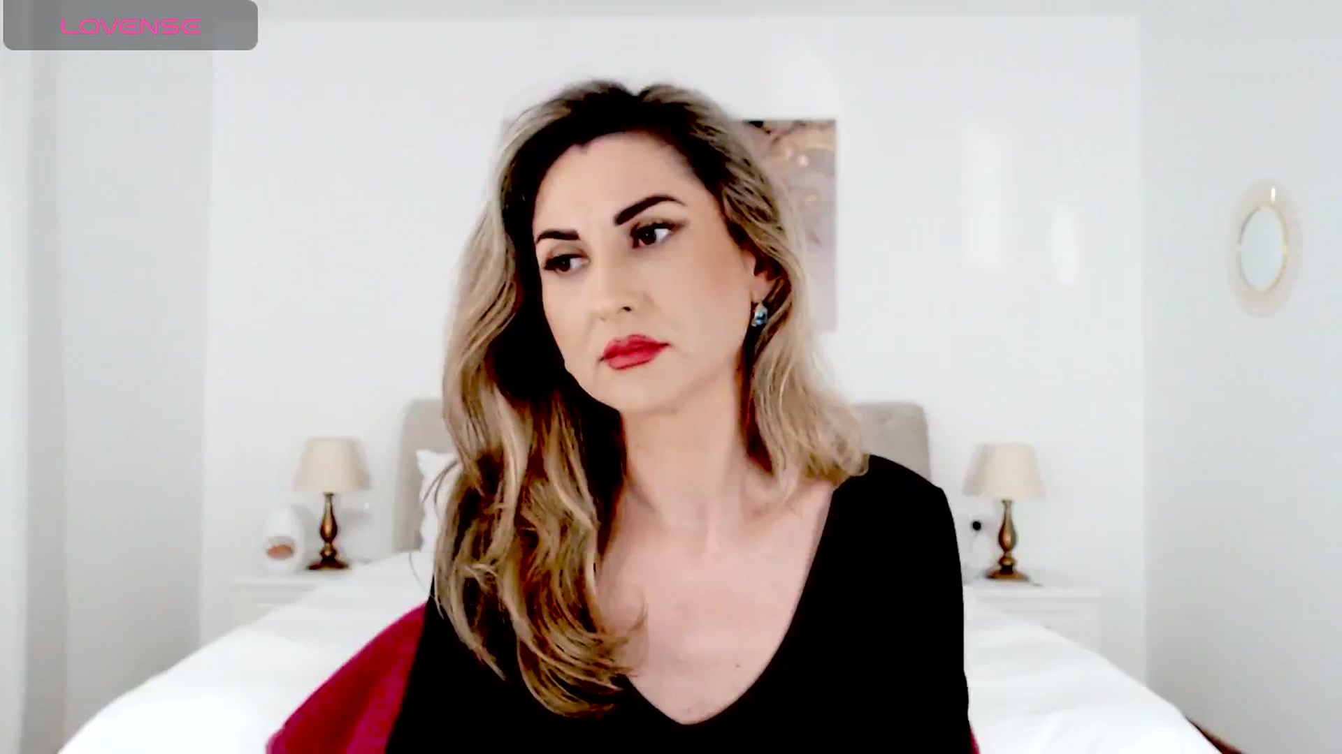 Gallery image thumbnail from AllieSweet's myfreecams stream on, 11/17/2024, 20:06 image 18 of 20