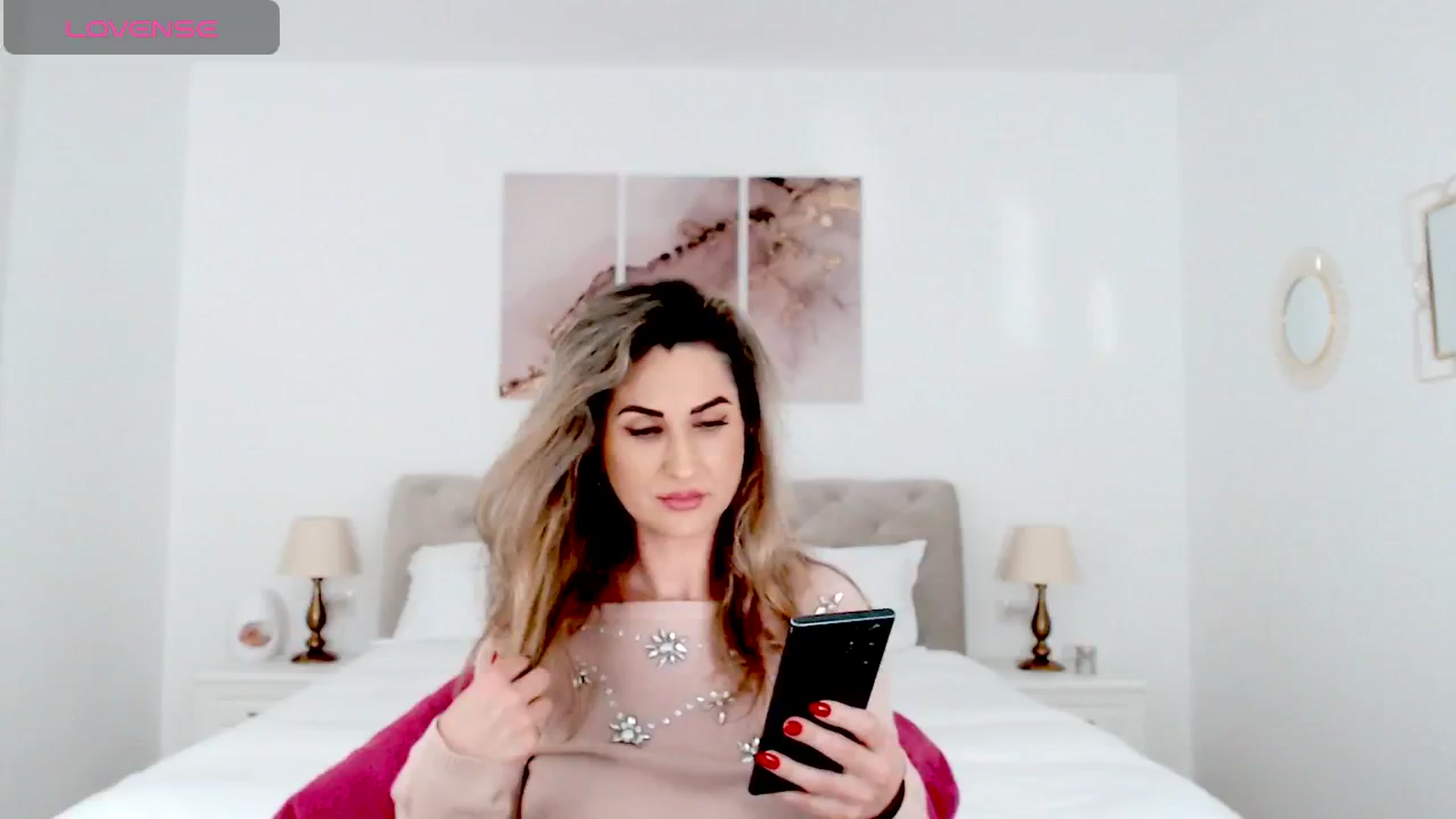 Gallery image thumbnail from AllieSweet's myfreecams stream on, 12/13/2024, 20:00 image 13 of 20