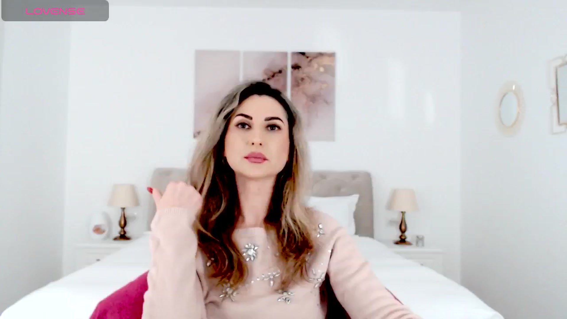 Gallery image thumbnail from AllieSweet's myfreecams stream on, 12/13/2024, 20:00 image 2 of 20