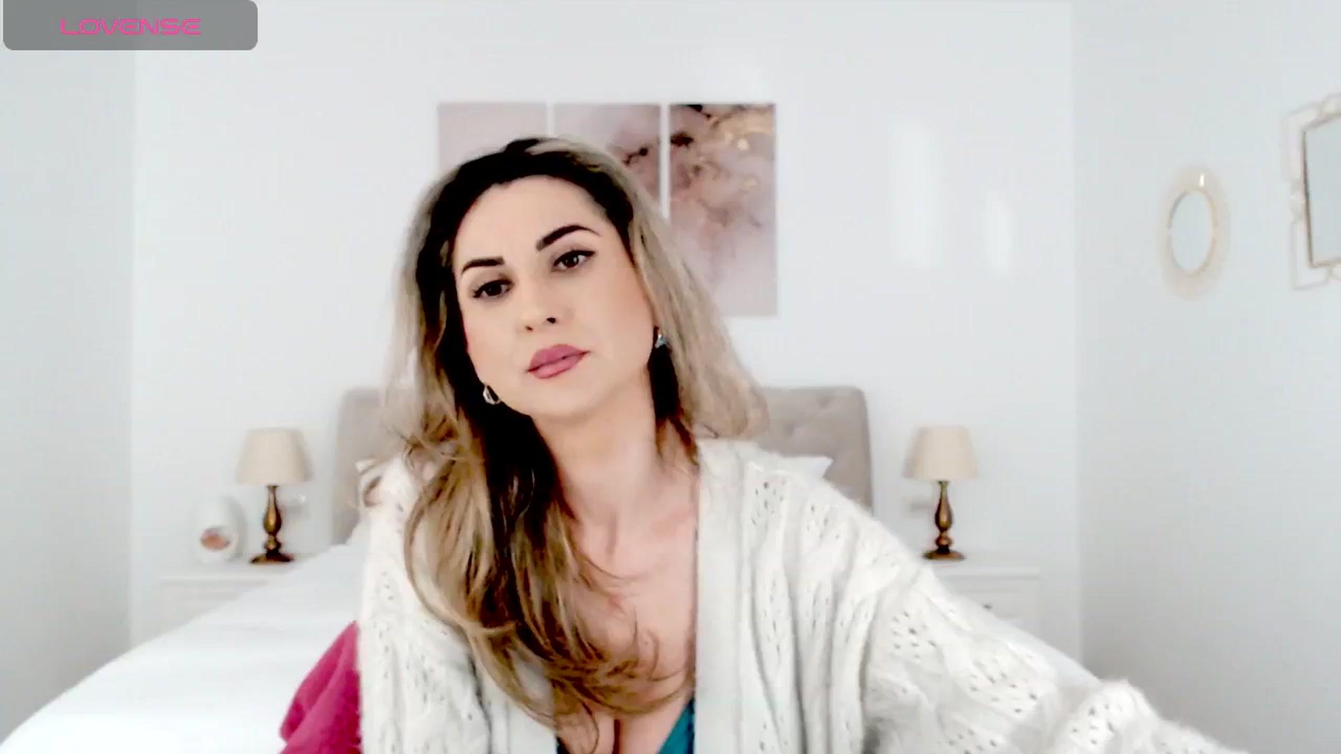 Gallery image thumbnail from AllieSweet's myfreecams stream on, 12/15/2024, 19:21 image 9 of 20
