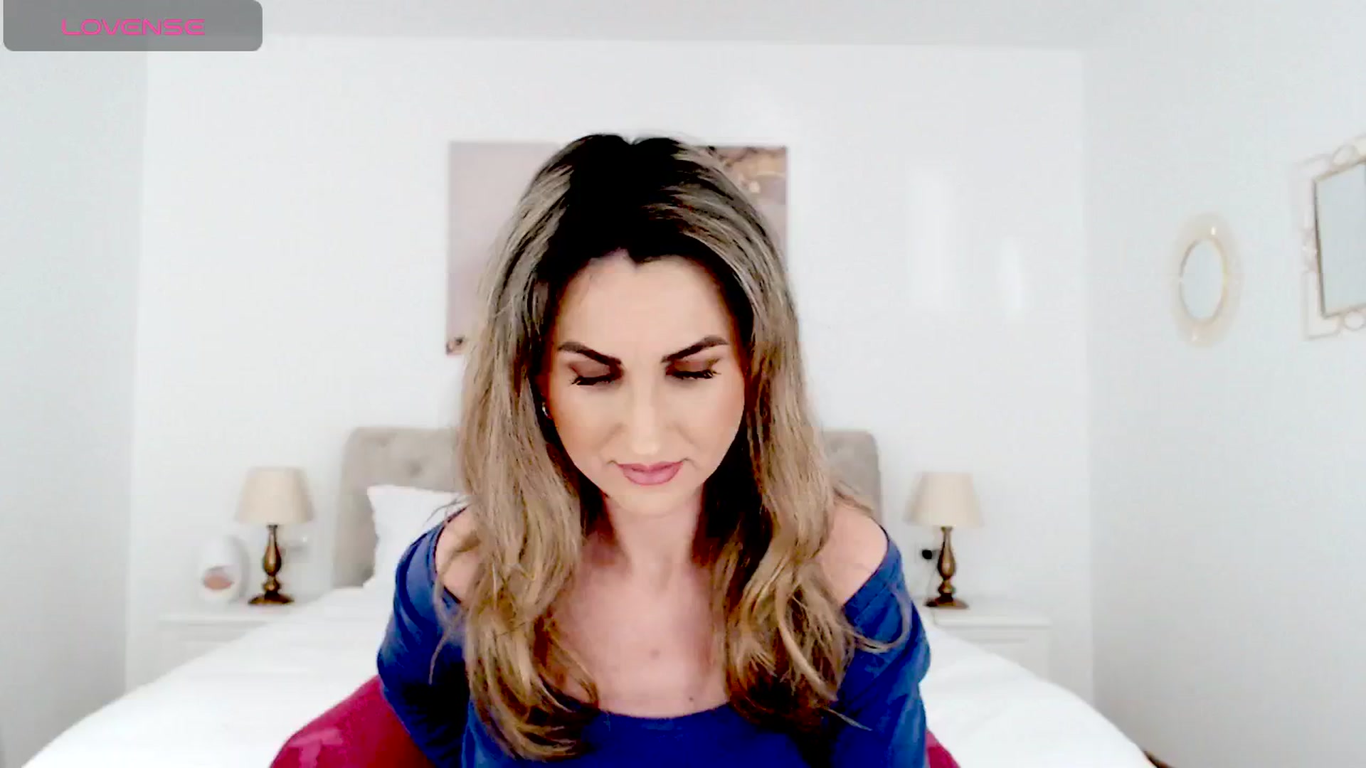 Gallery image thumbnail from AllieSweet's myfreecams stream on, 12/29/2024, 19:36 image 6 of 20