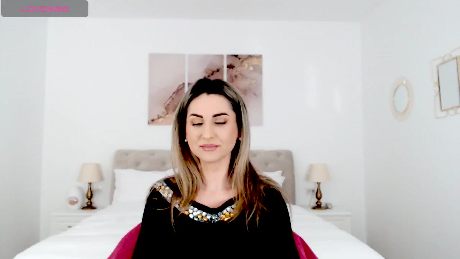 Gallery image thumbnail from AllieSweet's myfreecams stream on, 01/24/2025, 19:20 image 16 of 20