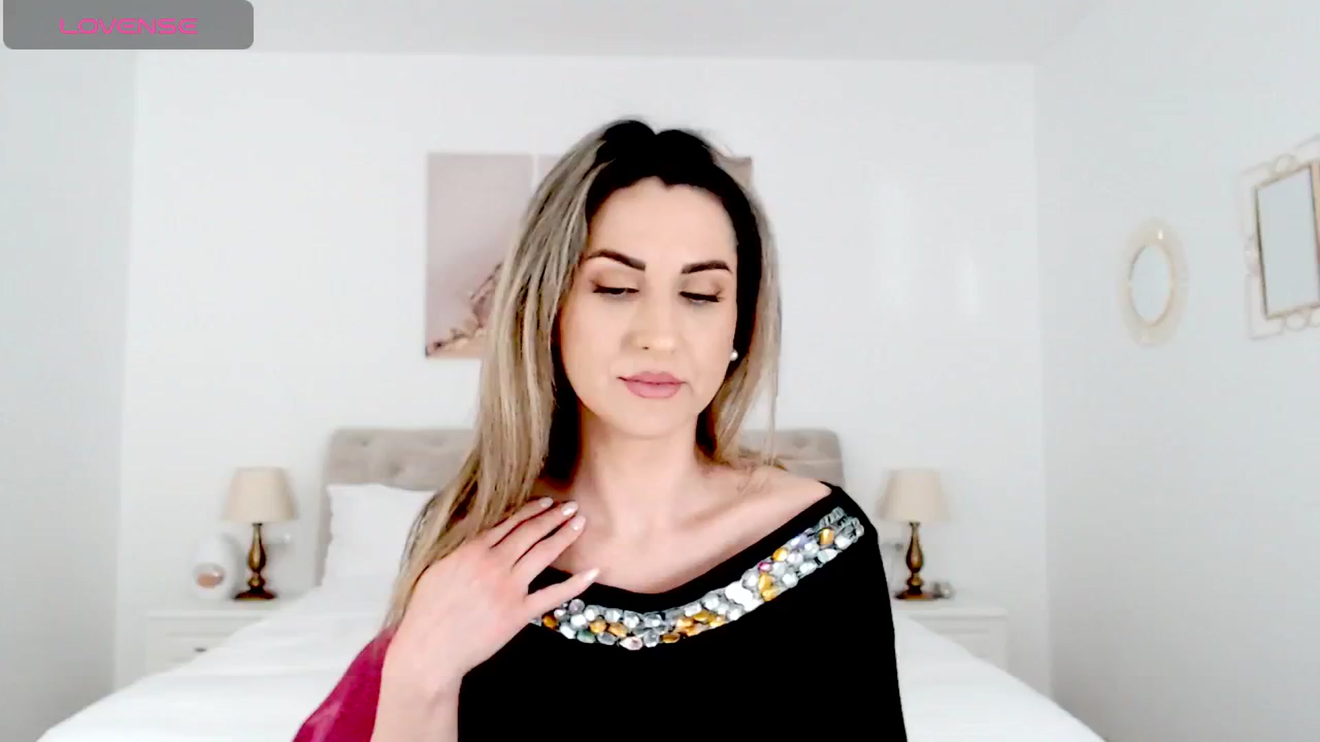 Gallery image thumbnail from AllieSweet's myfreecams stream on, 01/24/2025, 19:20 image 13 of 20