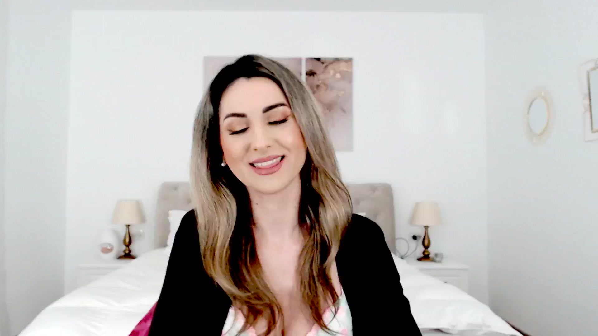 Gallery image thumbnail from AllieSweet's myfreecams stream on, 02/02/2025, 20:52 image 3 of 20