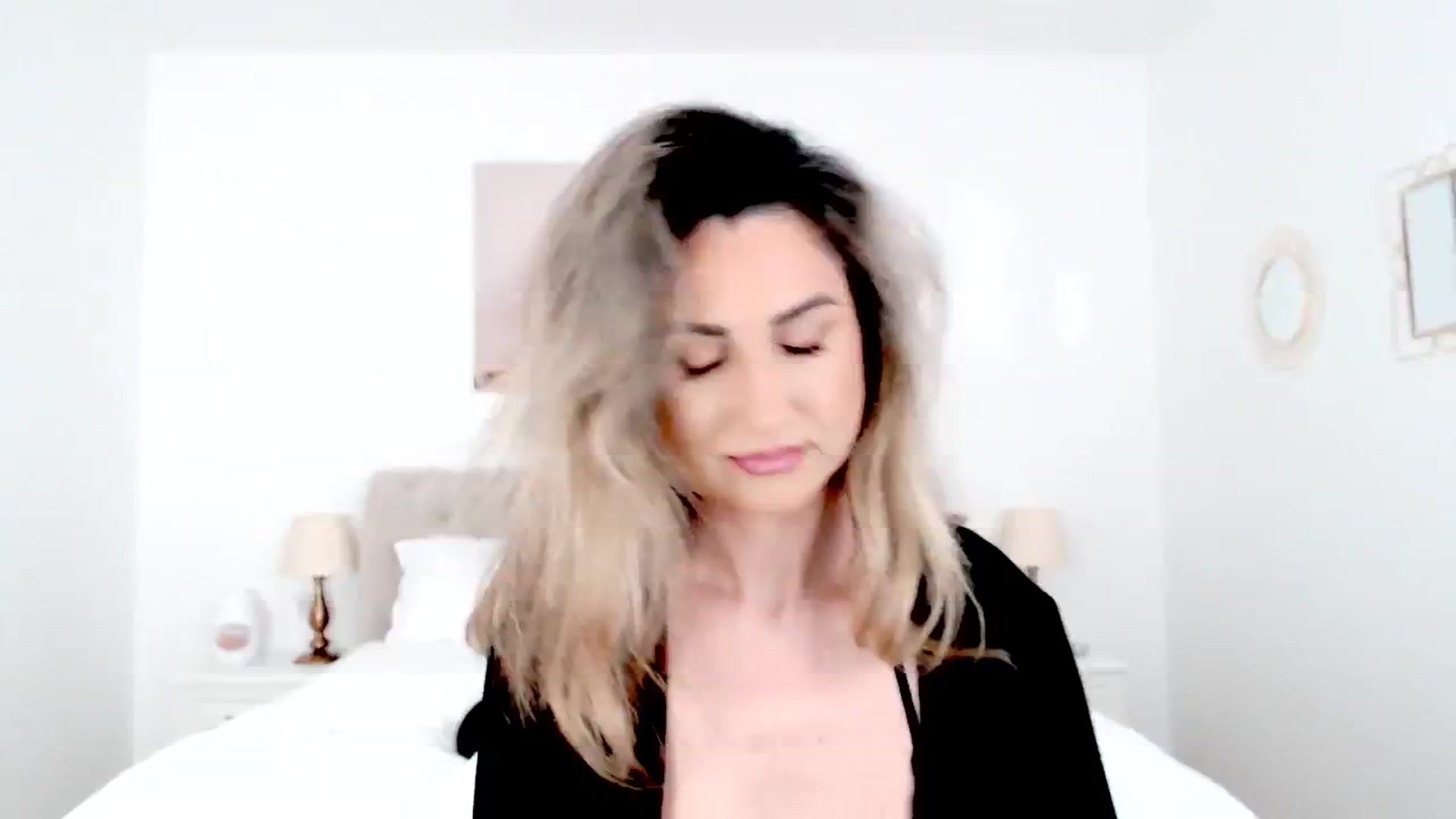 Gallery image thumbnail from AllieSweet's myfreecams stream on, 03/22/2025, 20:51 image 10 of 20