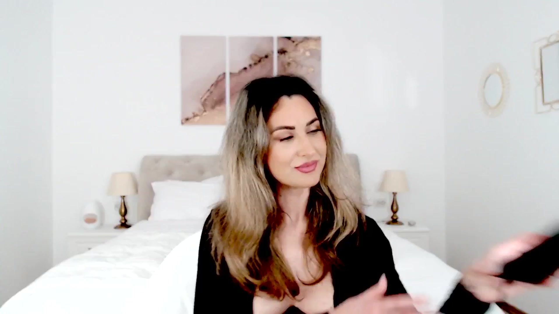Gallery image thumbnail from AllieSweet's myfreecams stream on, 03/22/2025, 20:51 image 2 of 20