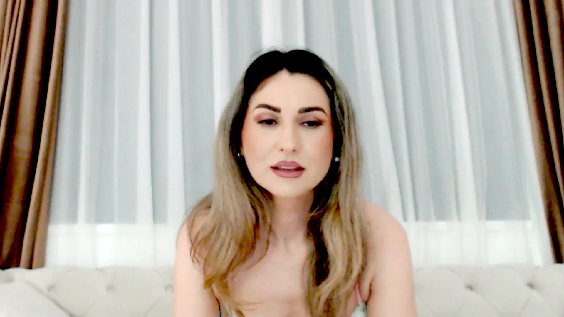 Gallery image thumbnail from AllieSweet's myfreecams stream on, 03/29/2025, 20:50 image 4 of 20