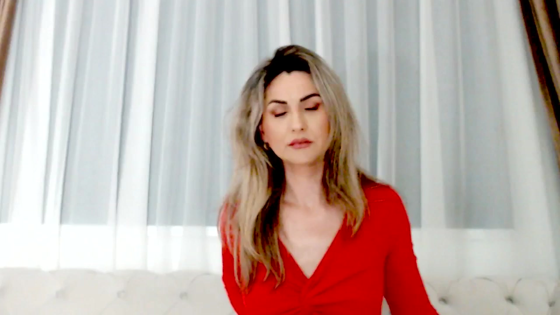 Gallery image thumbnail from AllieSweet's myfreecams stream on, 05/16/2025, 19:43 image 15 of 20