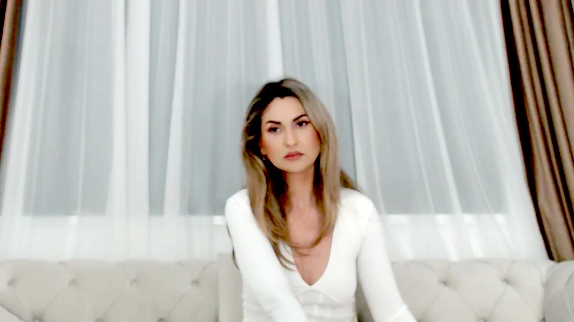 Gallery image thumbnail from AllieSweet's myfreecams stream on, 05/18/2025, 19:32 image 19 of 20