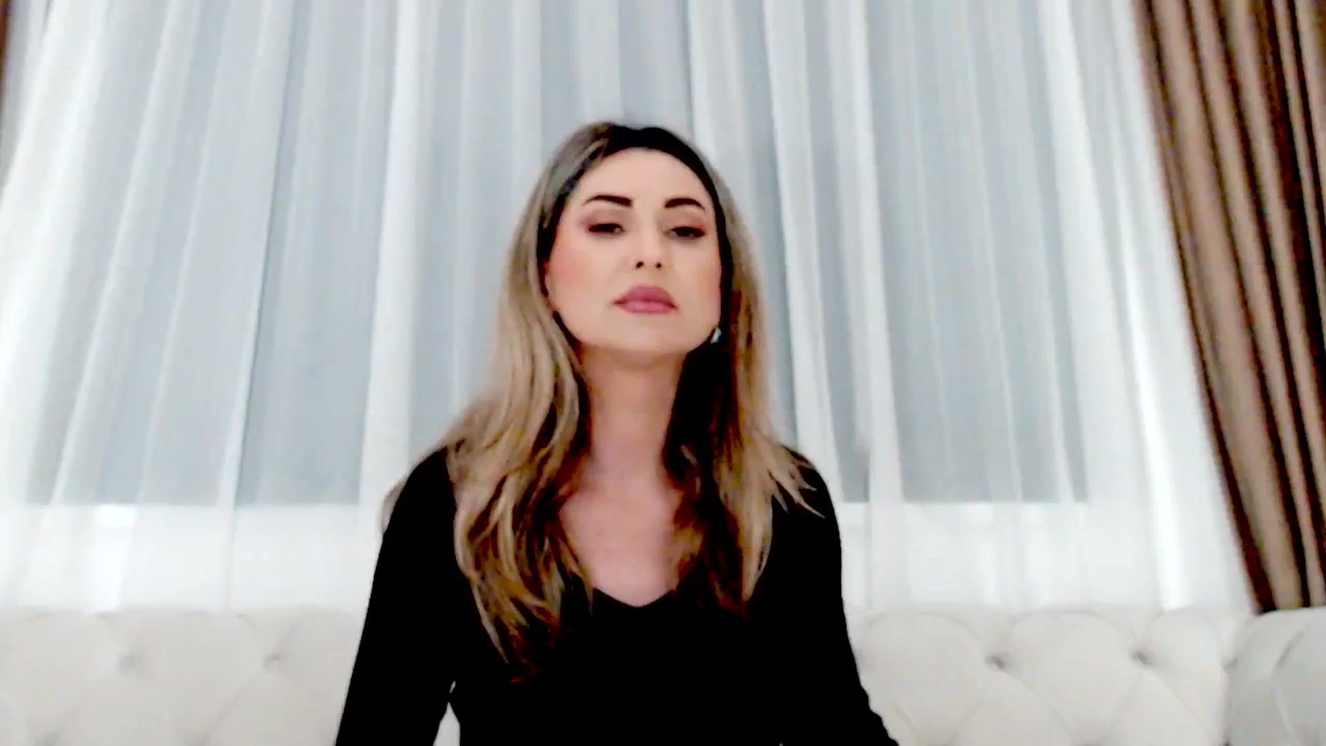 Gallery image thumbnail from AllieSweet's myfreecams stream on, 05/25/2025, 19:53 image 5 of 20