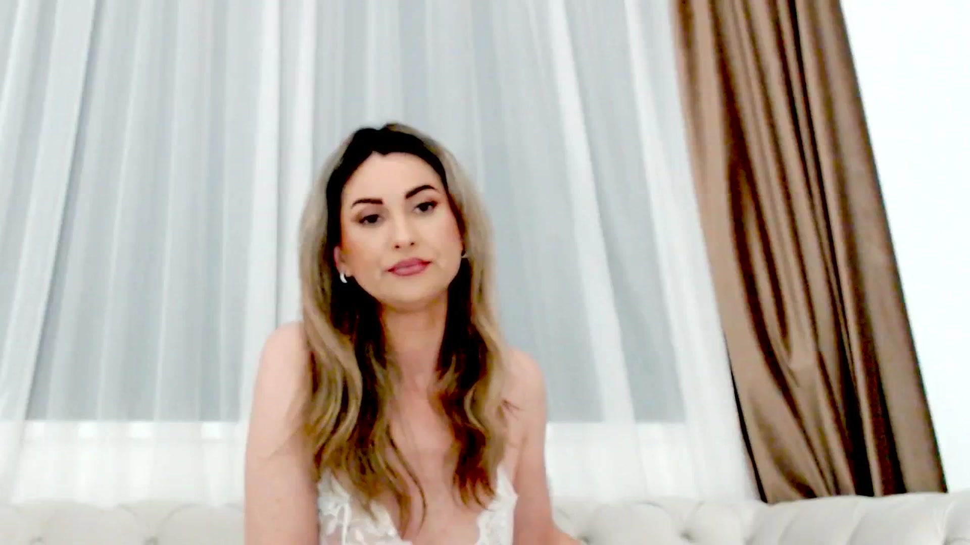 Gallery image thumbnail from AllieSweet's myfreecams stream on, 06/01/2025, 18:37 image 7 of 20