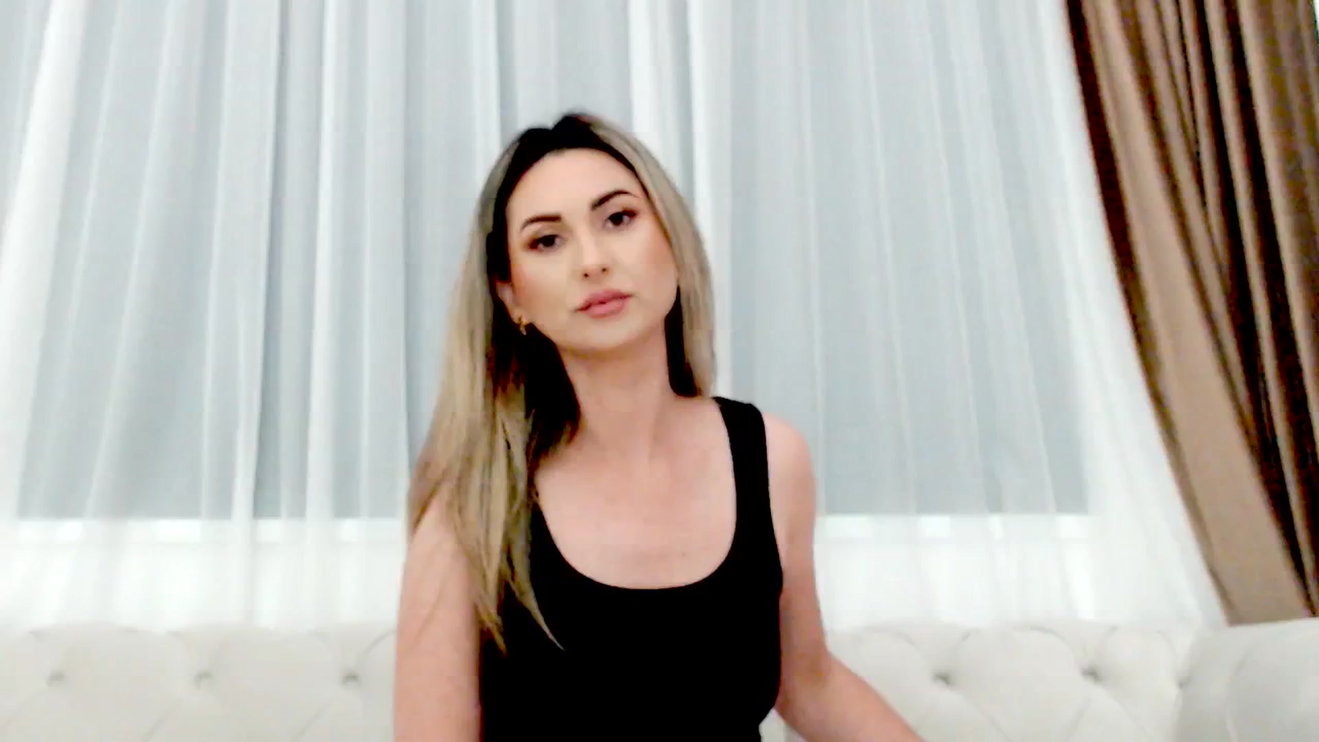 Gallery image thumbnail from AllieSweet's myfreecams stream on, 06/06/2025, 20:22 image 8 of 20