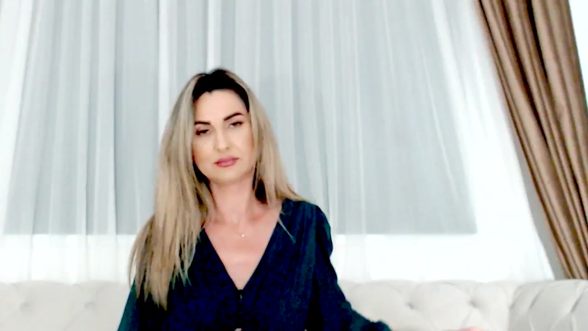Gallery image thumbnail from AllieSweet's myfreecams stream on, 06/15/2025, 21:10 image 4 of 20