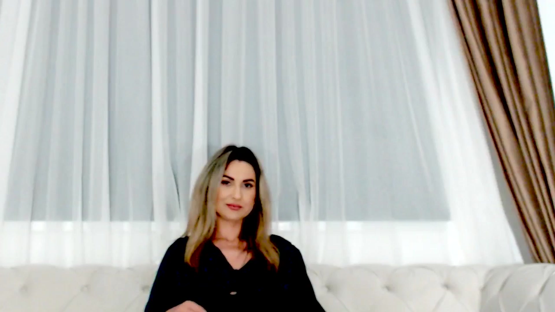 Gallery image thumbnail from AllieSweet's myfreecams stream on, 06/15/2025, 21:10 image 14 of 20