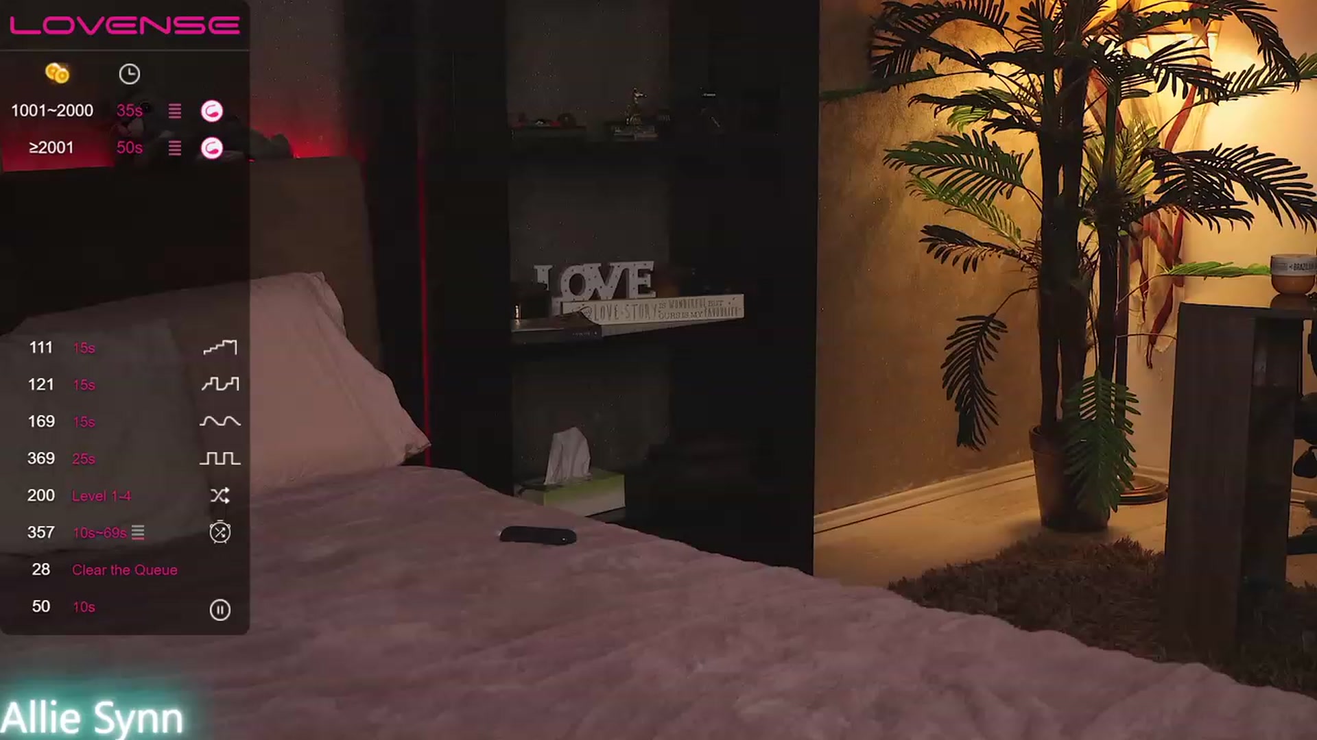 Gallery image thumbnail from Allie_Synn's myfreecams stream on, 11/16/2022, 21:16 image 7 of 20