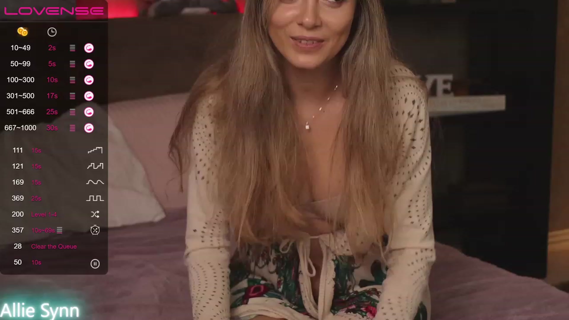 Gallery image thumbnail from Allie_Synn's myfreecams stream on, 11/17/2022, 08:38 image 2 of 20