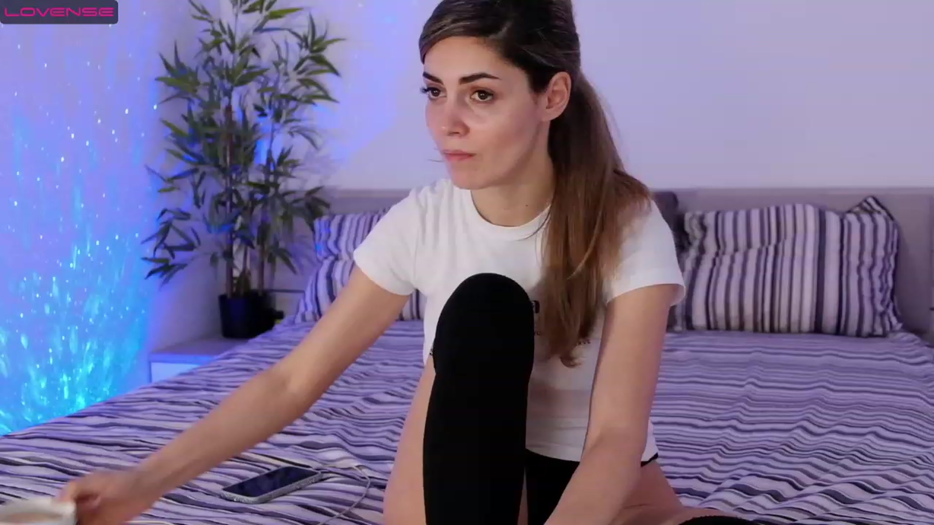 Gallery image thumbnail from Allie_Synn's myfreecams stream on, 02/13/2023, 09:22 image 2 of 20