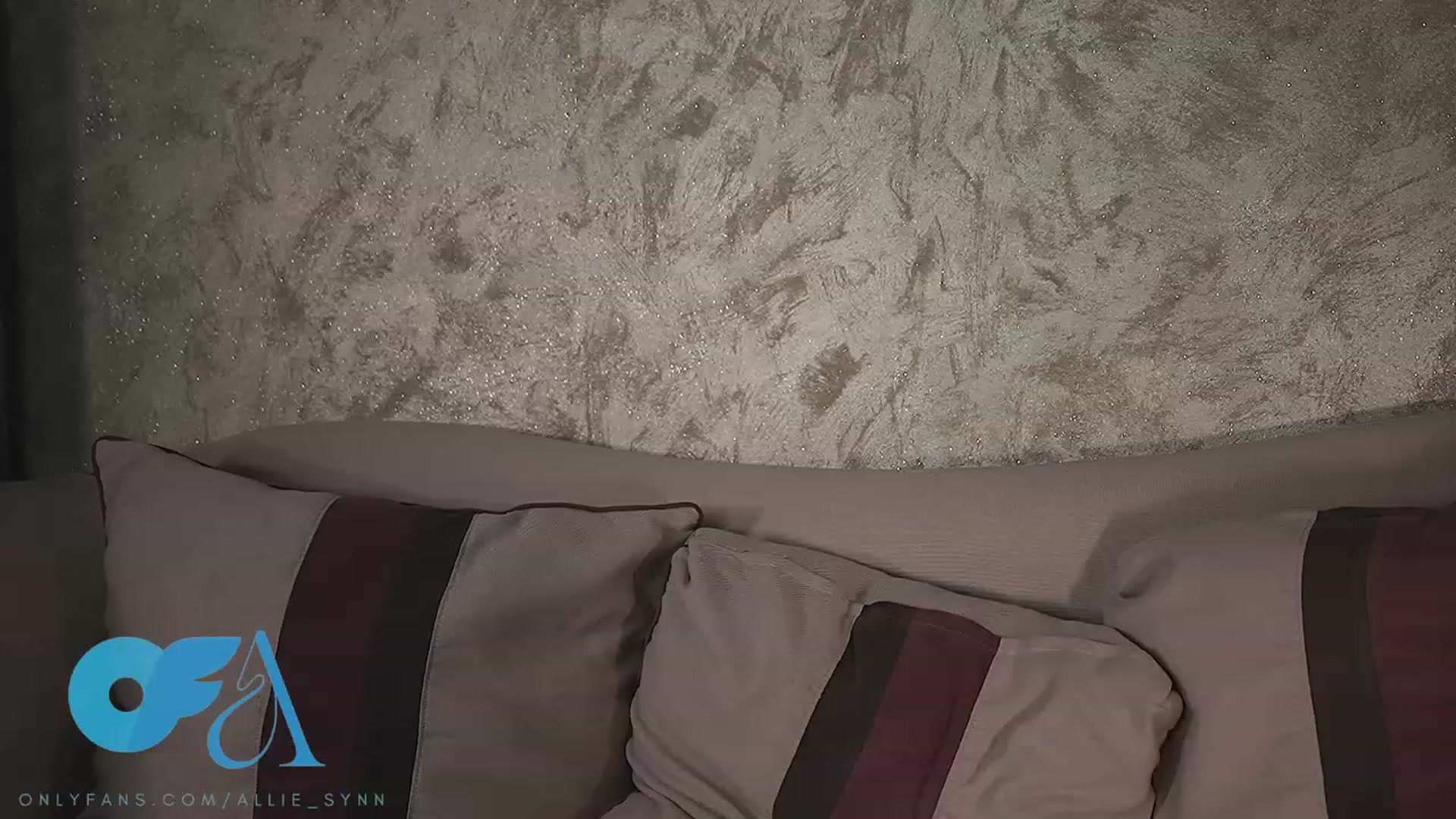 Gallery image thumbnail from Allie_Synn's myfreecams stream on, 08/19/2023, 18:59 image 13 of 20