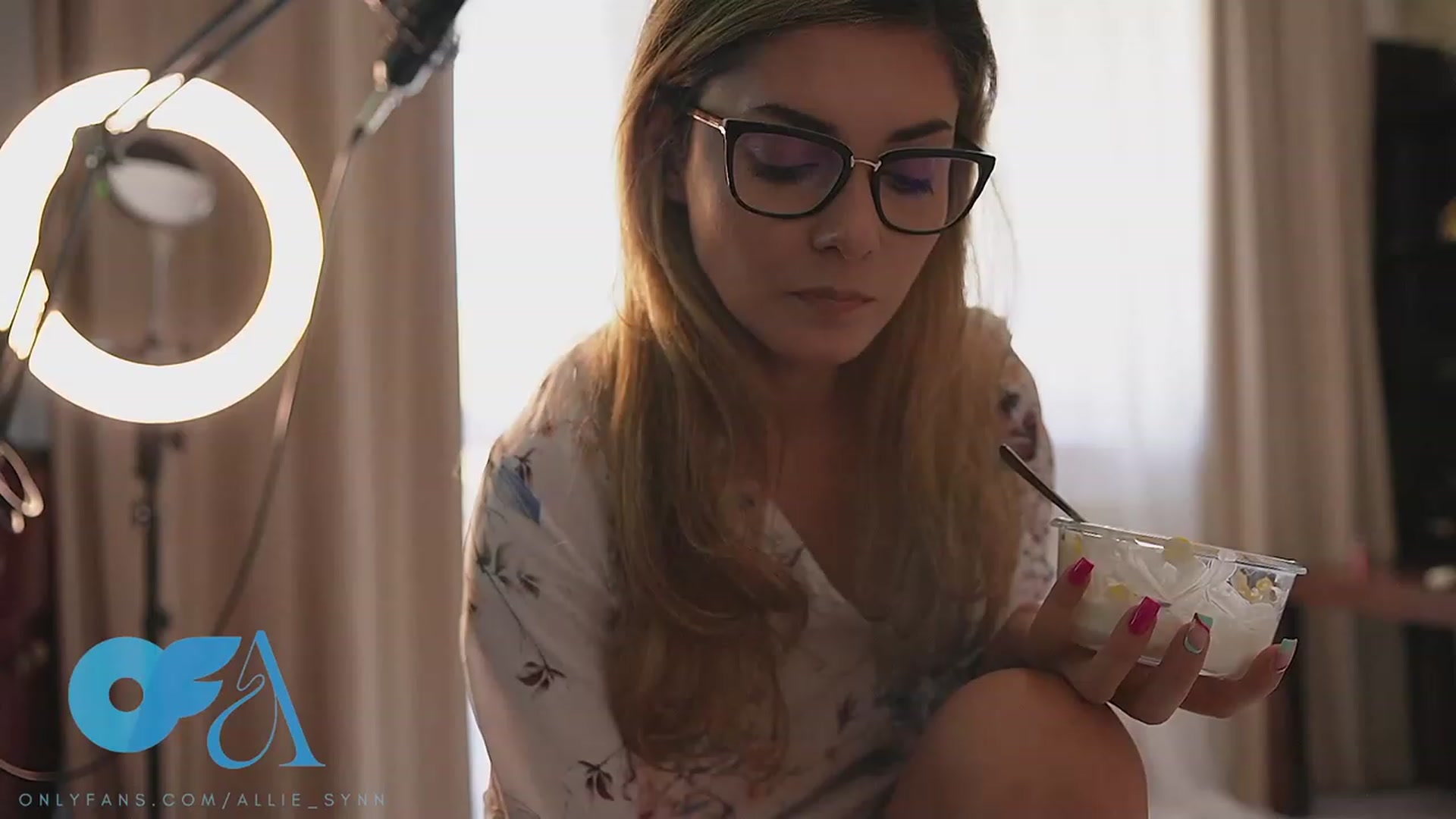 Gallery image thumbnail from Allie_Synn's myfreecams stream on, 08/21/2023, 06:11 image 7 of 20