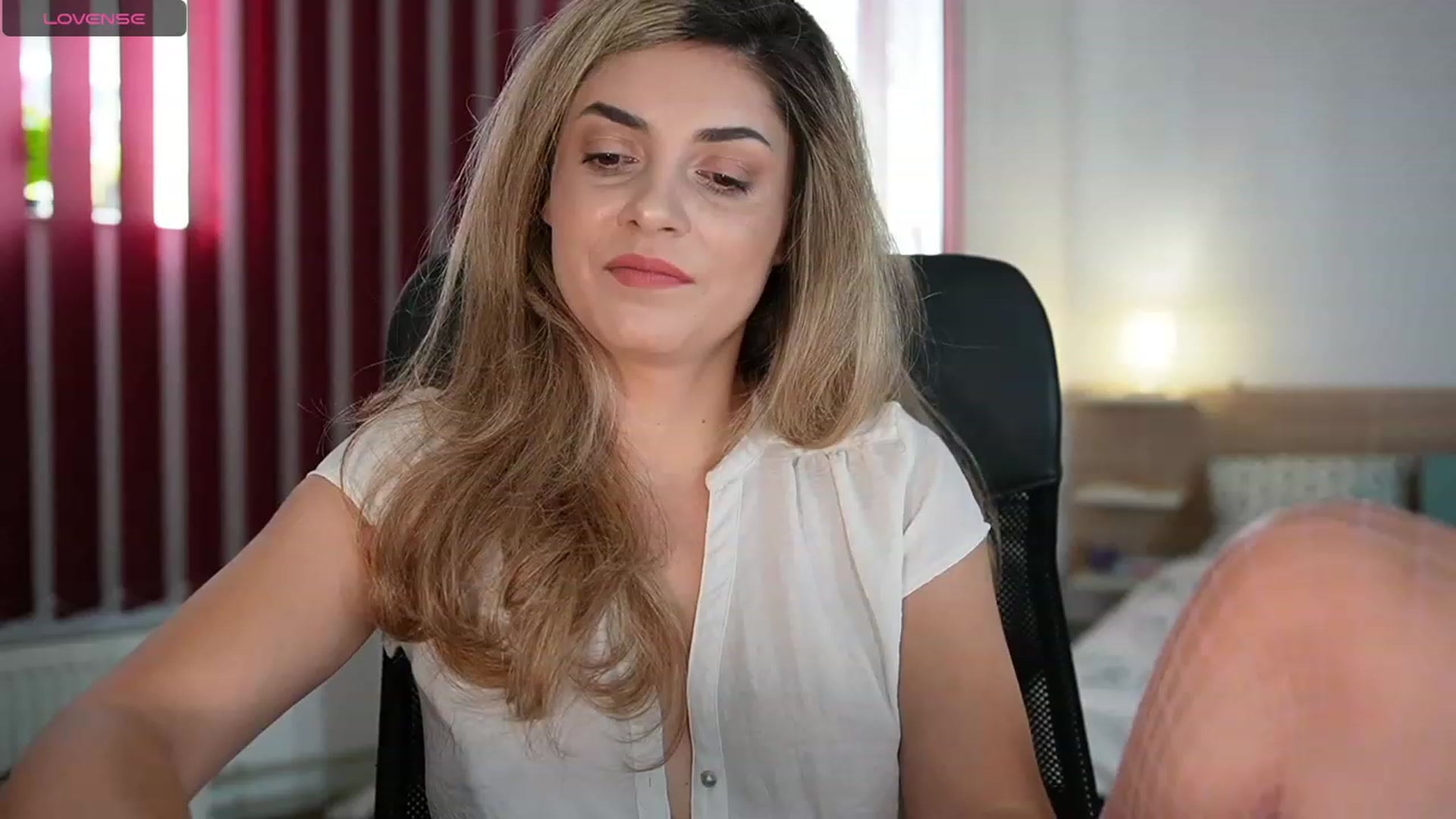 Gallery image thumbnail from Allie_Synn's myfreecams stream on, 08/23/2023, 08:08 image 15 of 20