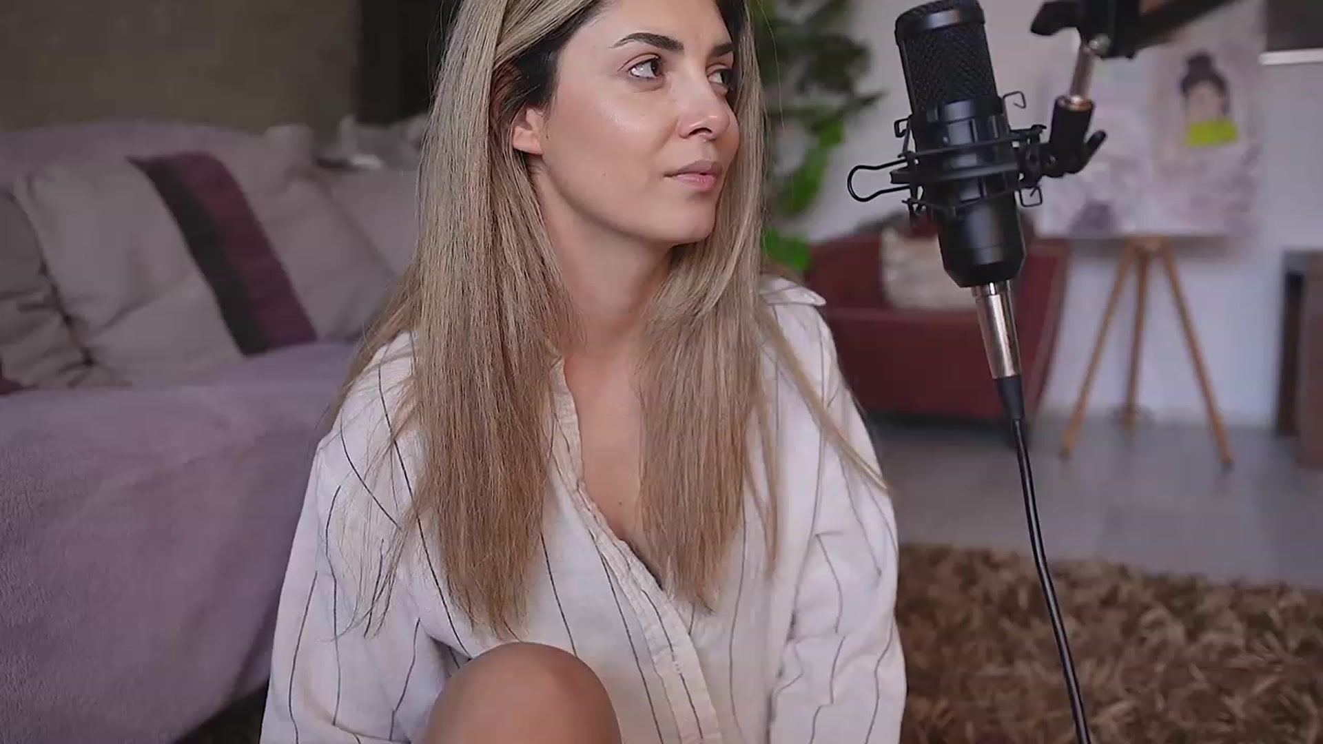 Gallery image thumbnail from Allie_Synn's myfreecams stream on, 09/10/2023, 12:38 image 2 of 20