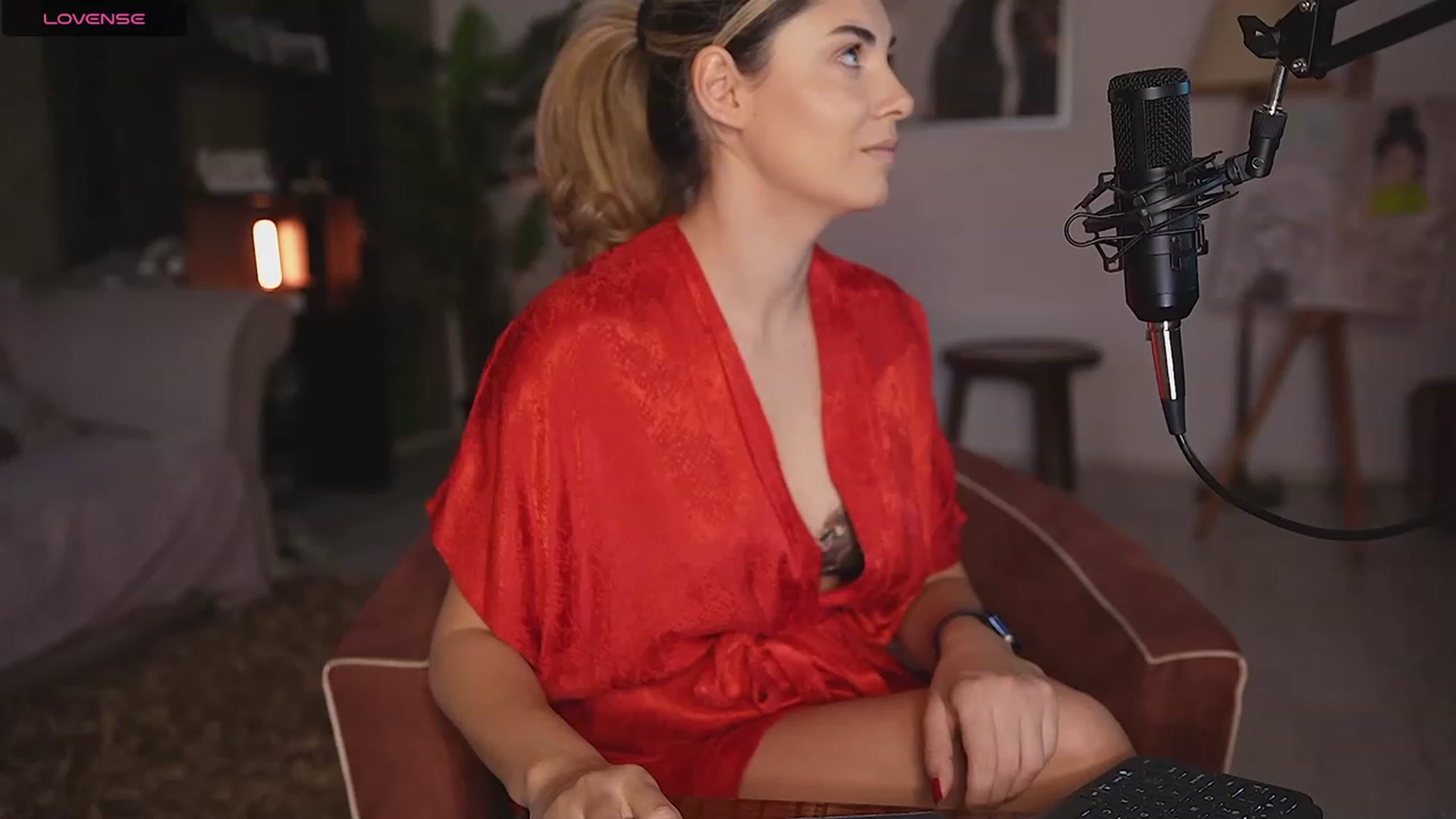 Gallery image thumbnail from Allie_Synn's myfreecams stream on, 09/20/2023, 05:48 image 4 of 20