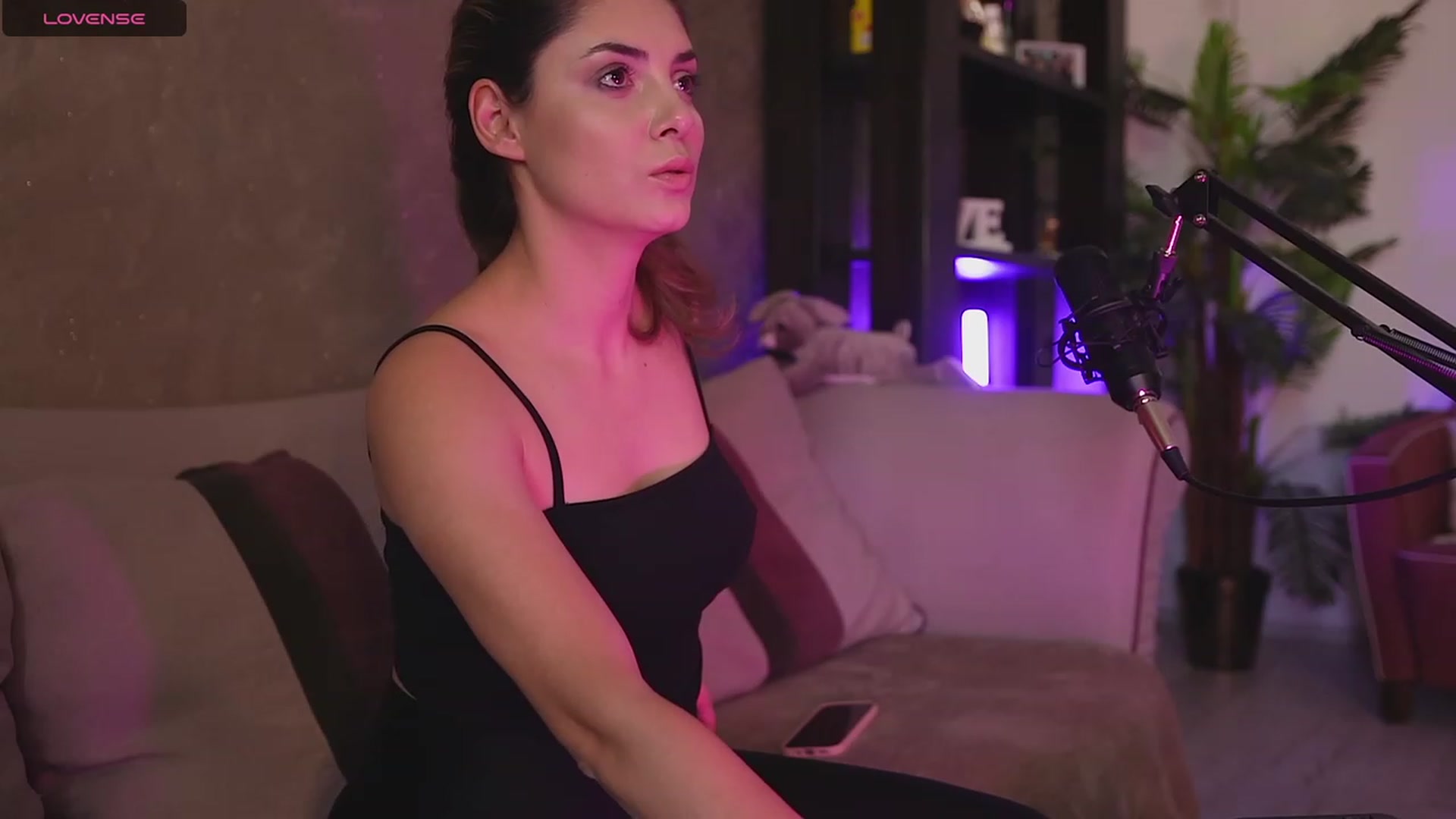 Gallery image thumbnail from Allie_Synn's myfreecams stream on, 10/12/2023, 08:17 image 6 of 20