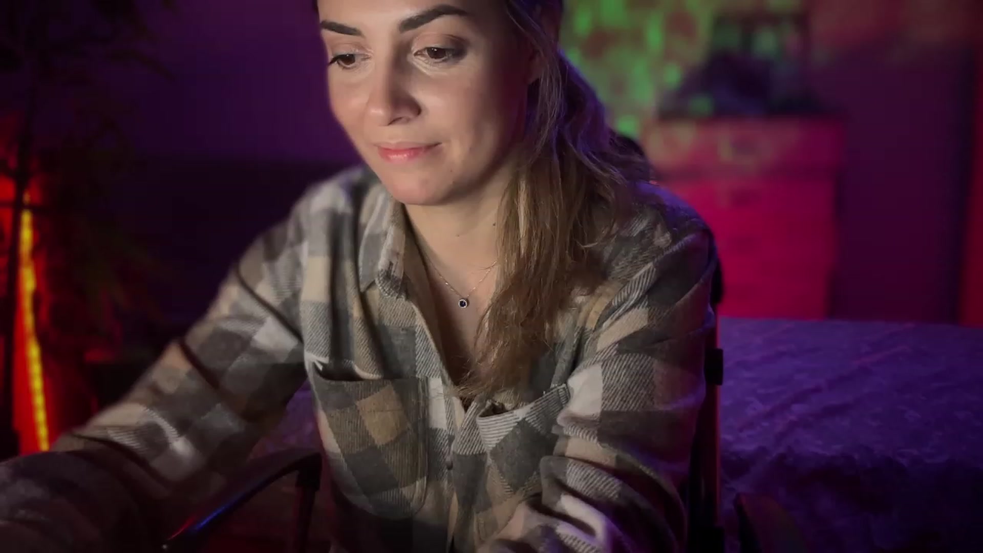 Gallery image thumbnail from Allie_Synn's myfreecams stream on, 11/26/2023, 20:47 image 7 of 20
