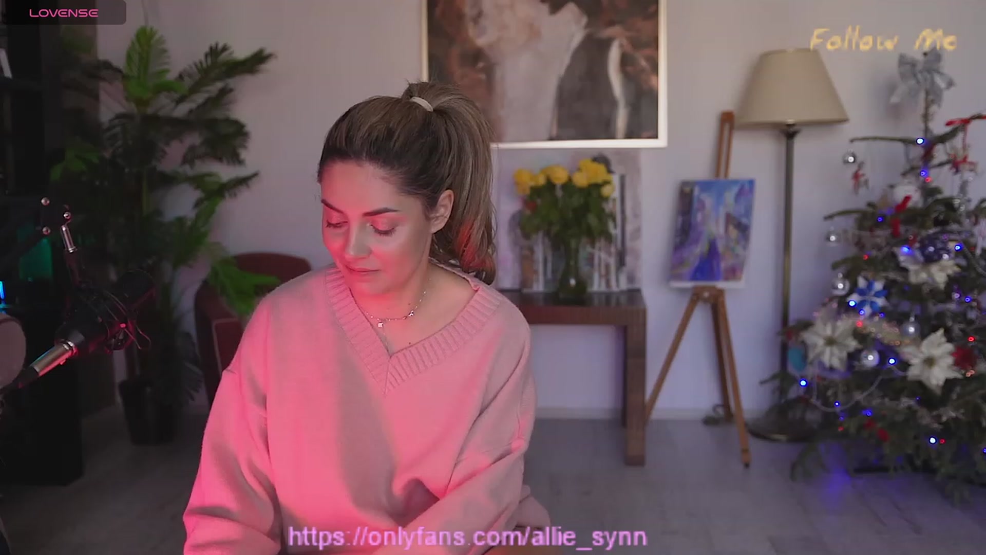 Gallery image thumbnail from Allie_Synn's myfreecams stream on, 12/27/2023, 12:20 image 7 of 20