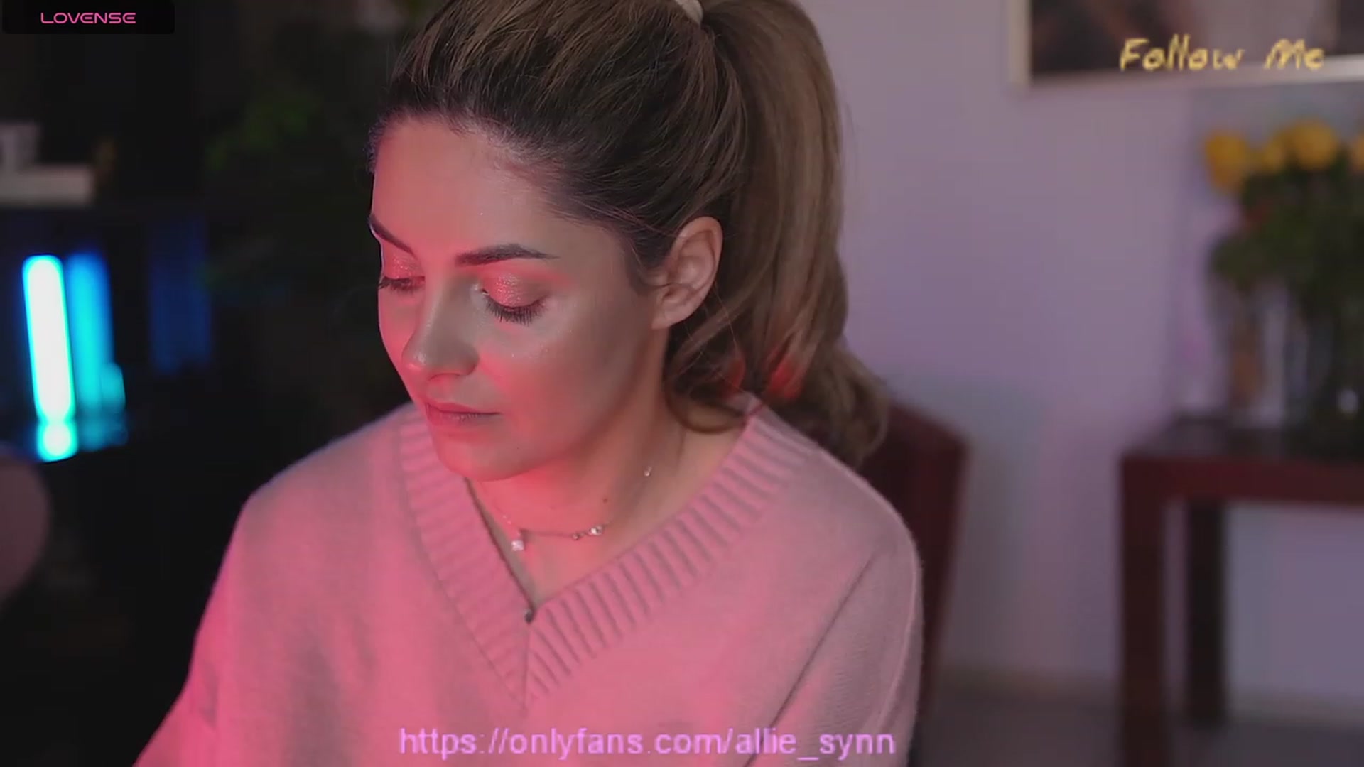 Gallery image thumbnail from Allie_Synn's myfreecams stream on, 12/27/2023, 12:20 image 16 of 20