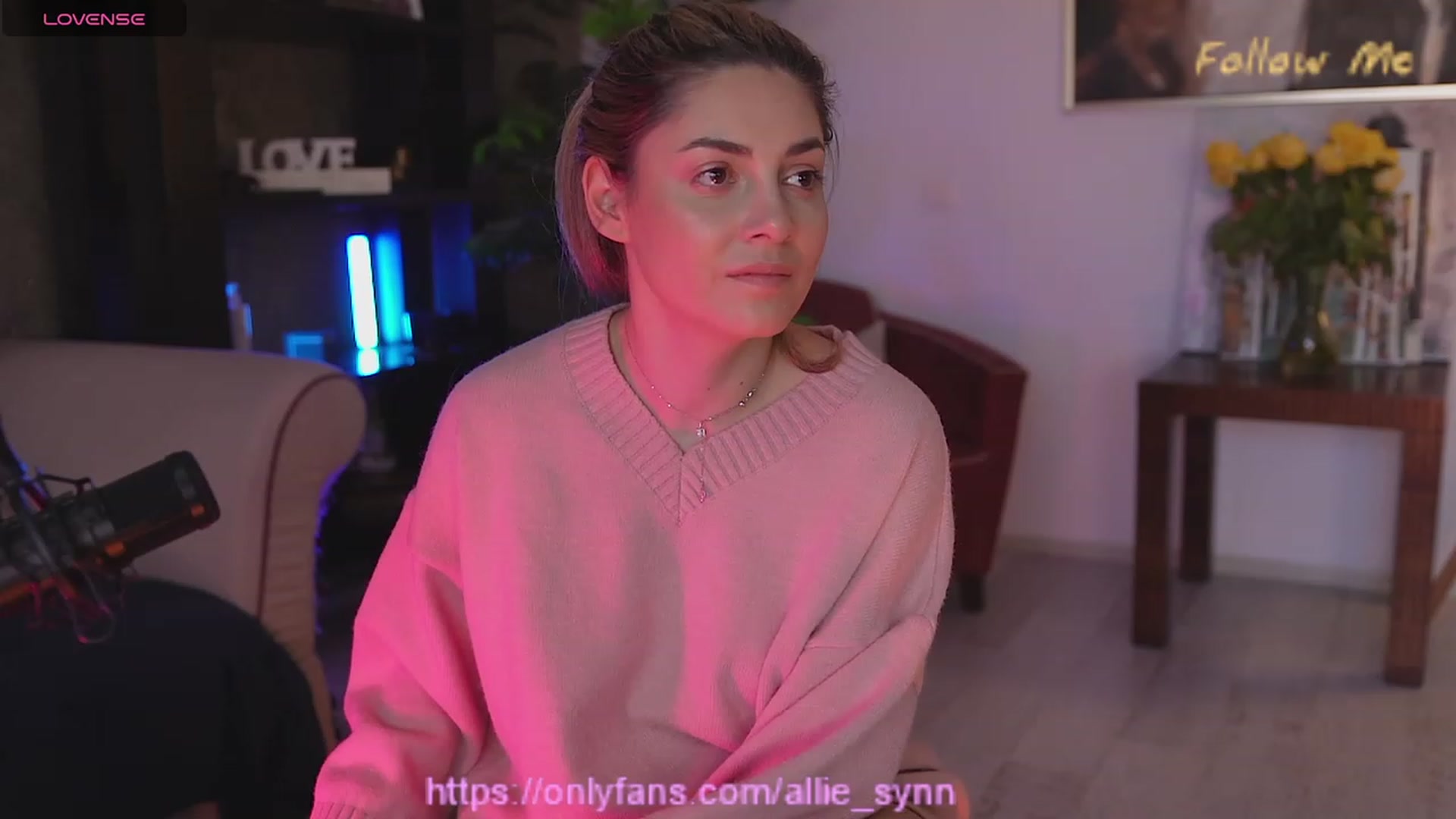 Gallery image thumbnail from Allie_Synn's myfreecams stream on, 12/27/2023, 13:55 image 6 of 20