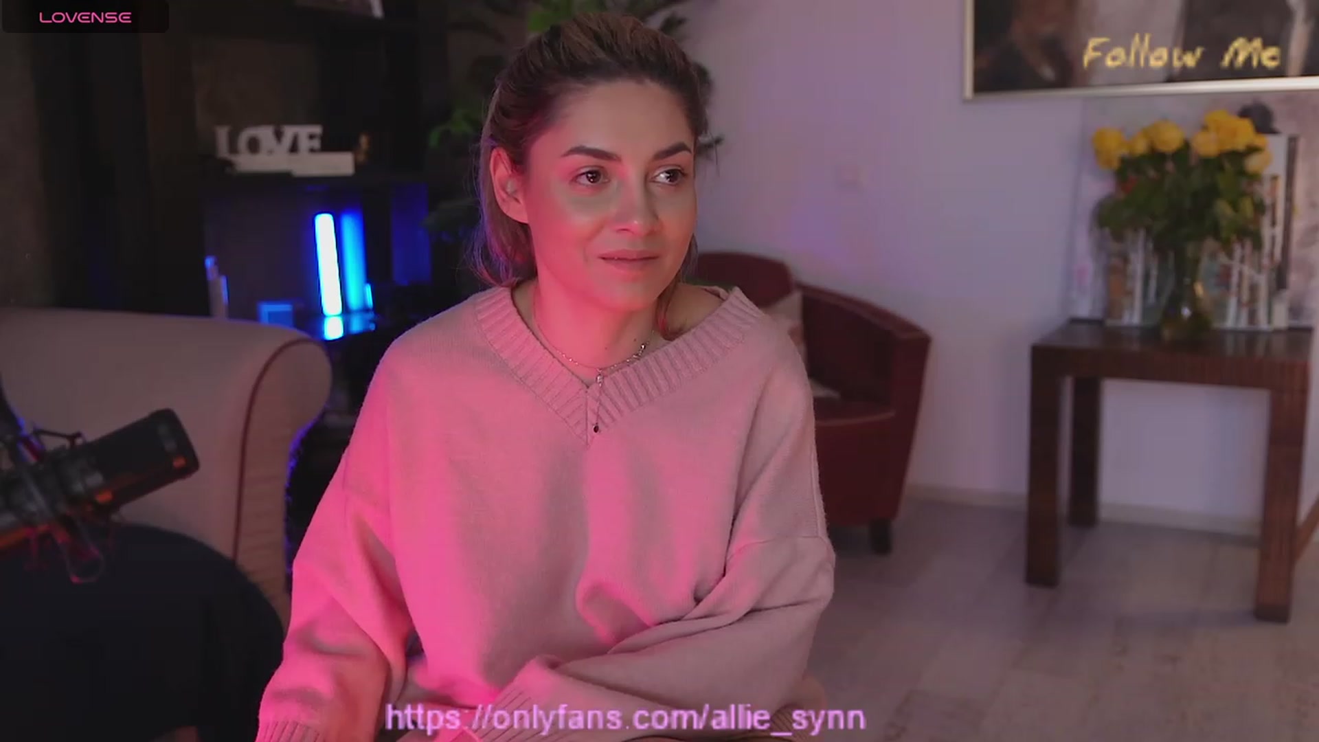 Gallery image thumbnail from Allie_Synn's myfreecams stream on, 12/27/2023, 13:55 image 8 of 20