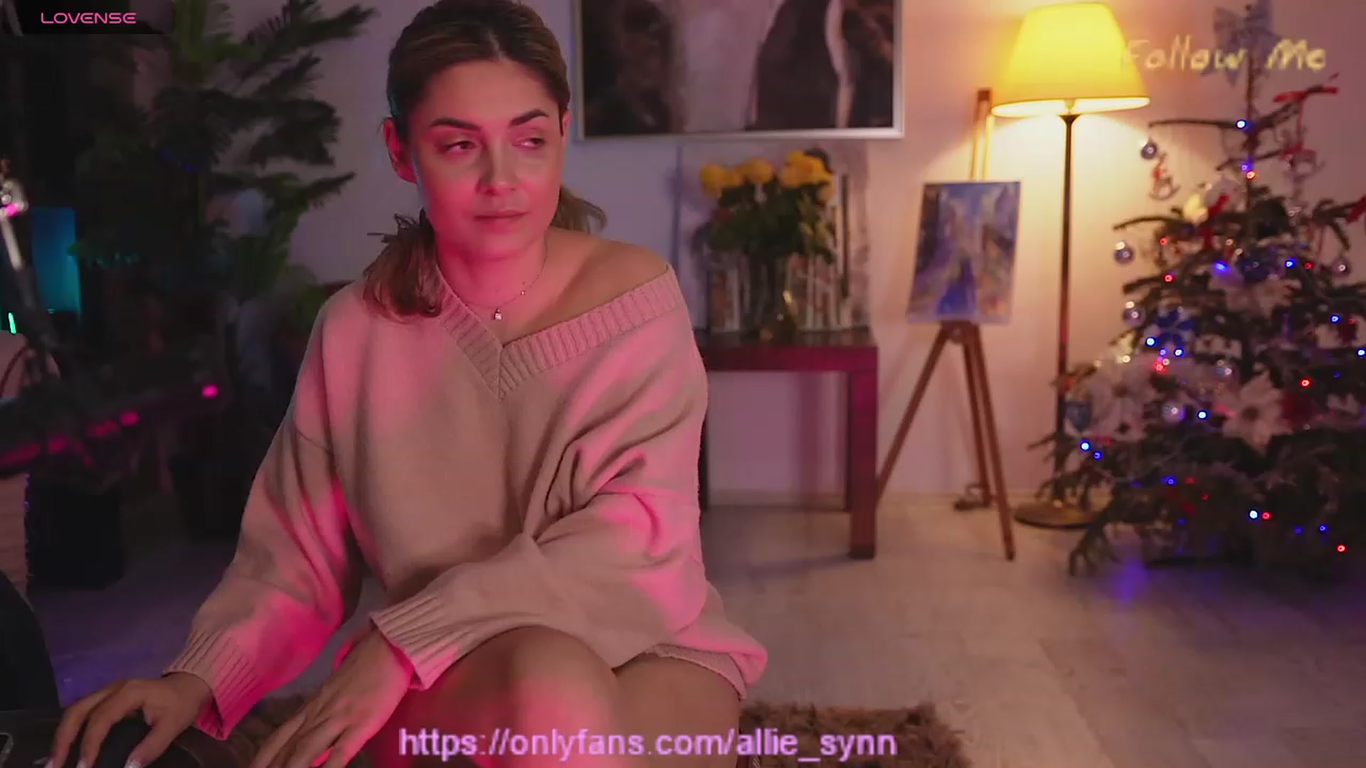 Gallery image thumbnail from Allie_Synn's myfreecams stream on, 12/27/2023, 16:37 image 3 of 20